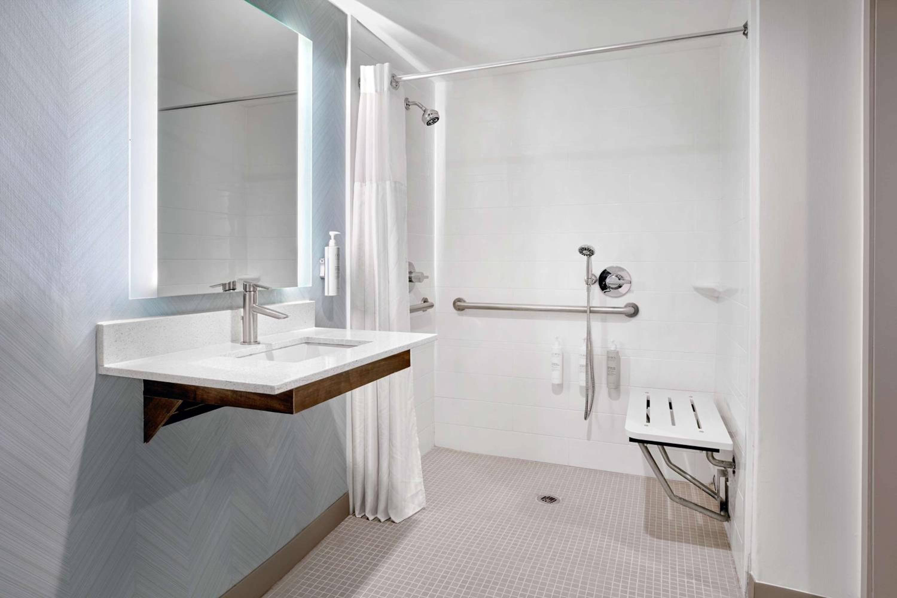 Hilton Garden Inn LAX Los Angeles Airport, Photo 2
