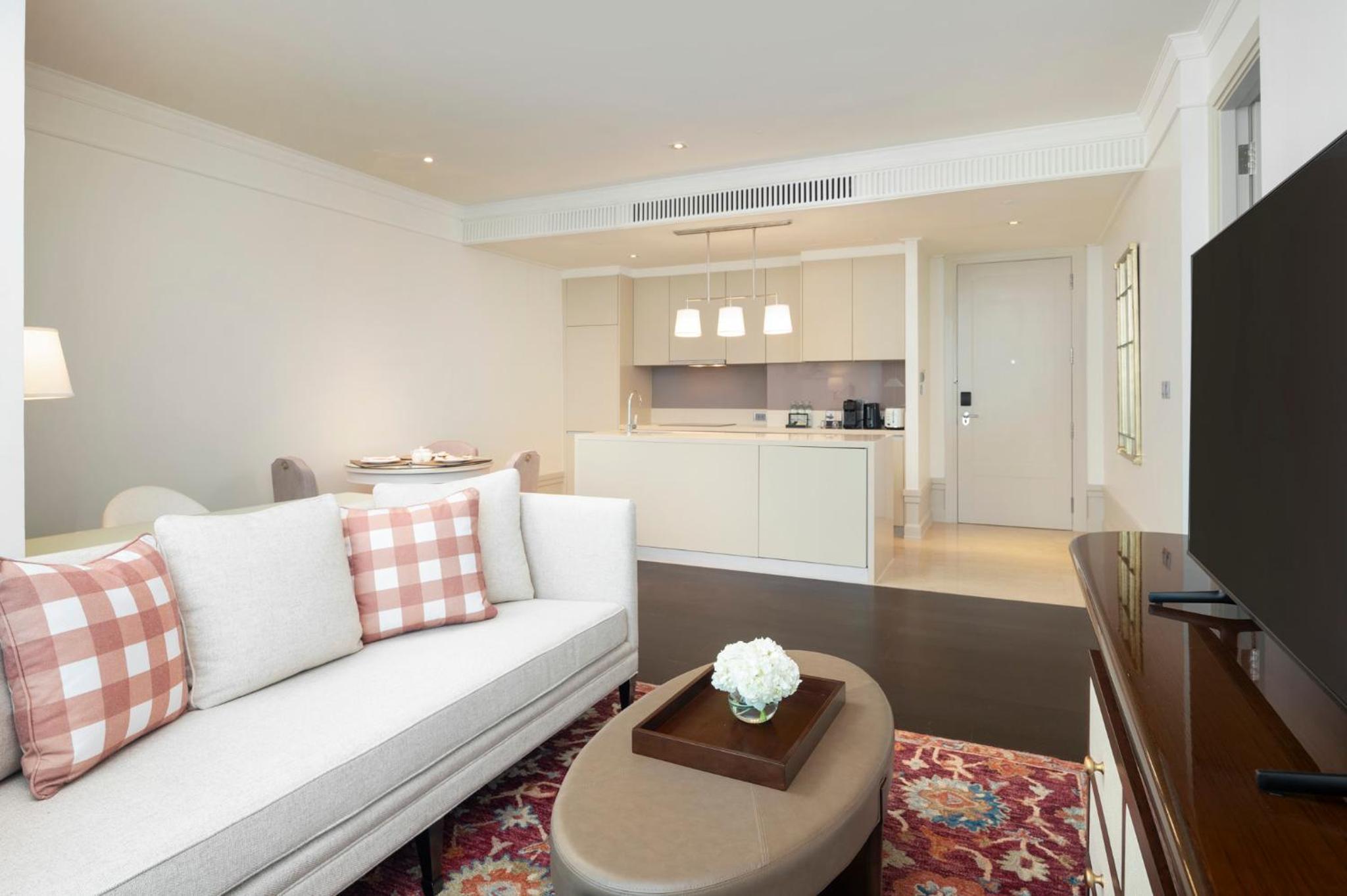 One Bedroom Prestige photo 3