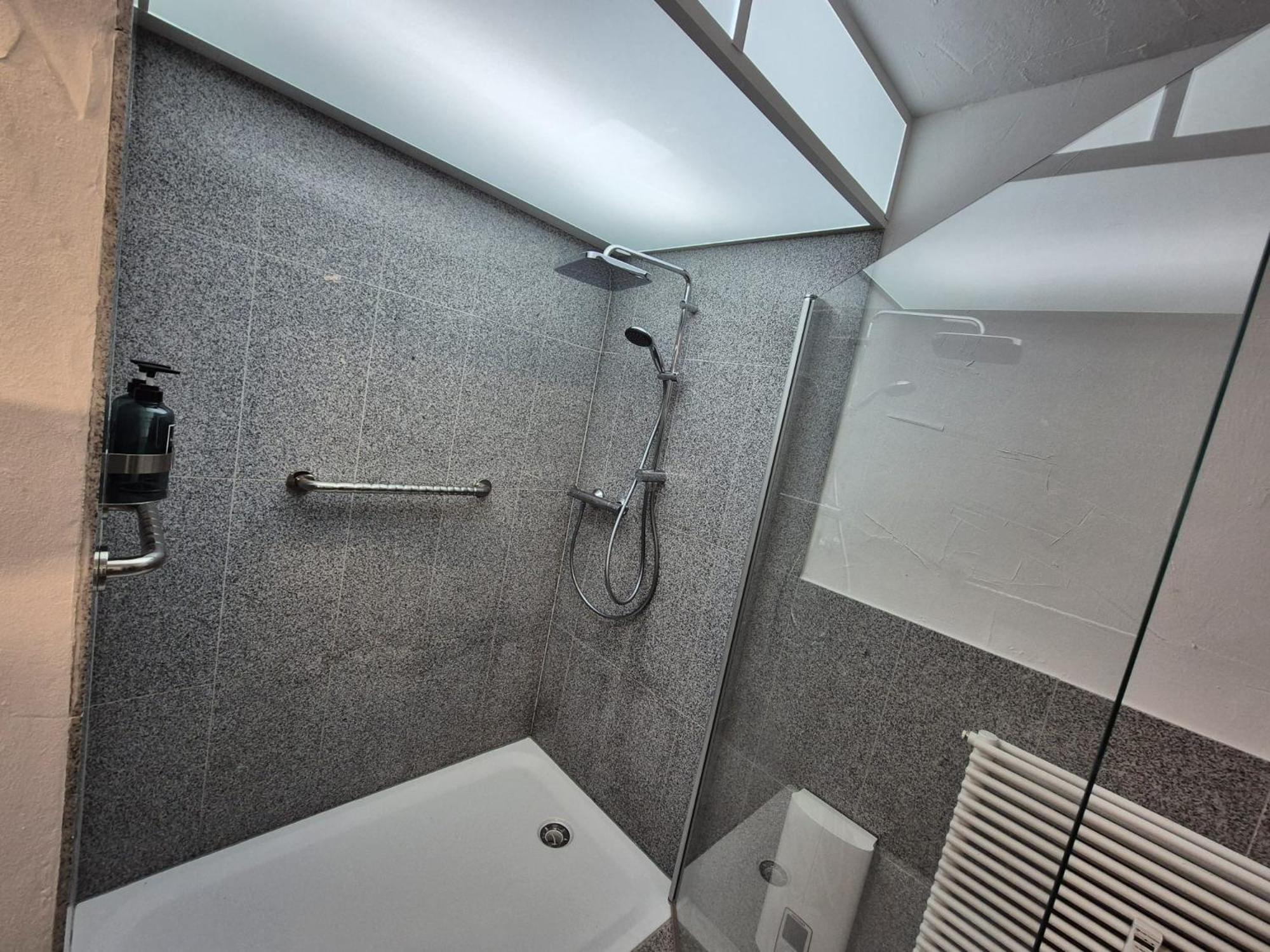 Two-Bedroom Apartment with River View photo 3