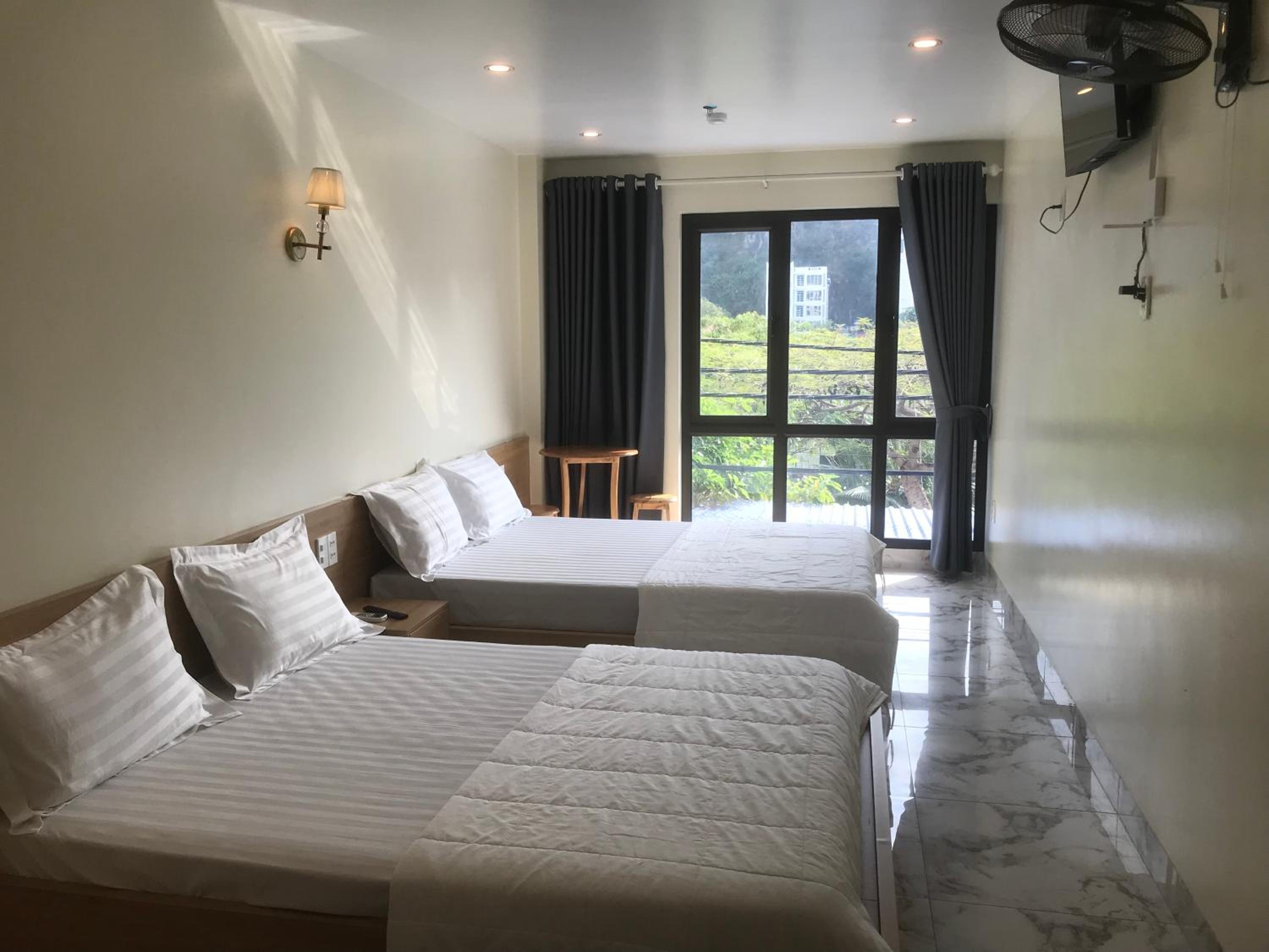 King Room with Lake View photo 3