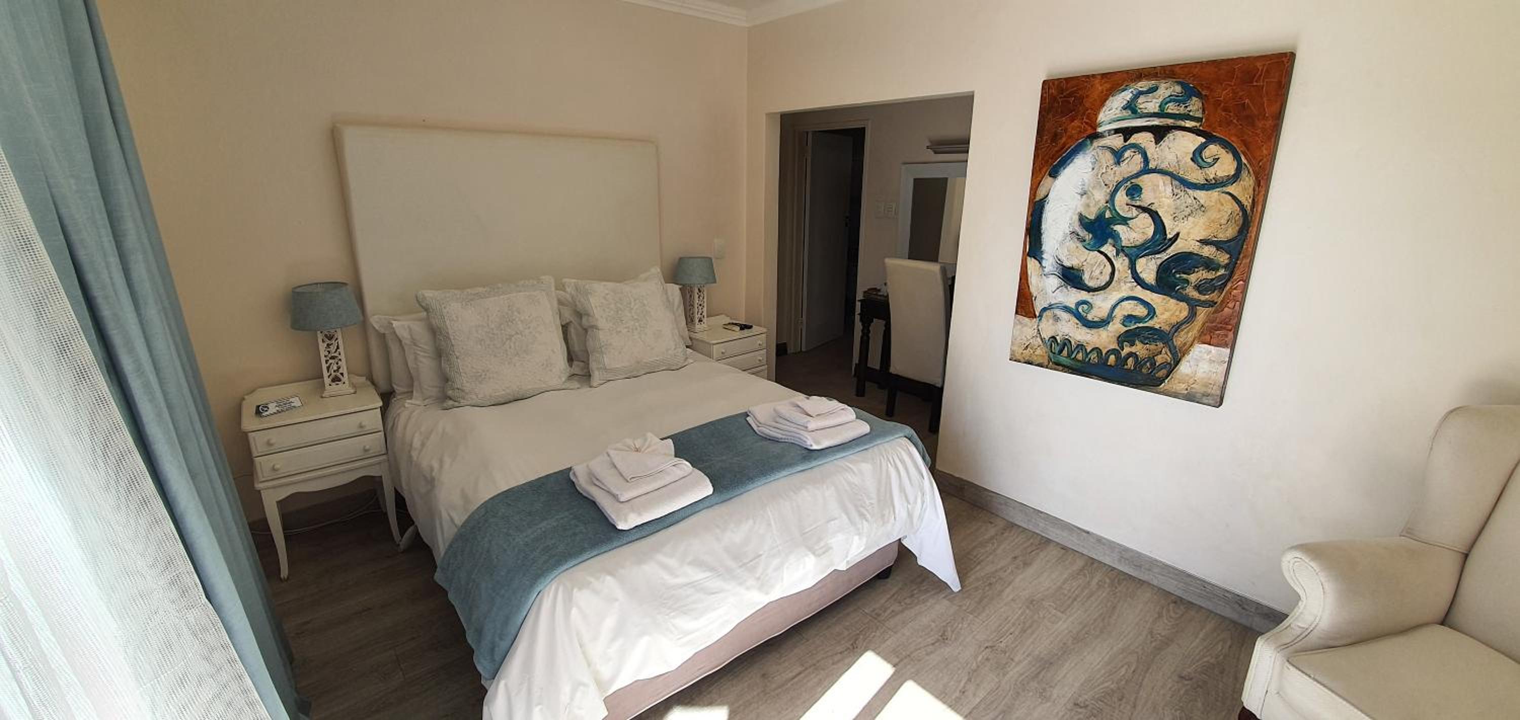 Deluxe Queen Room - Photo 3