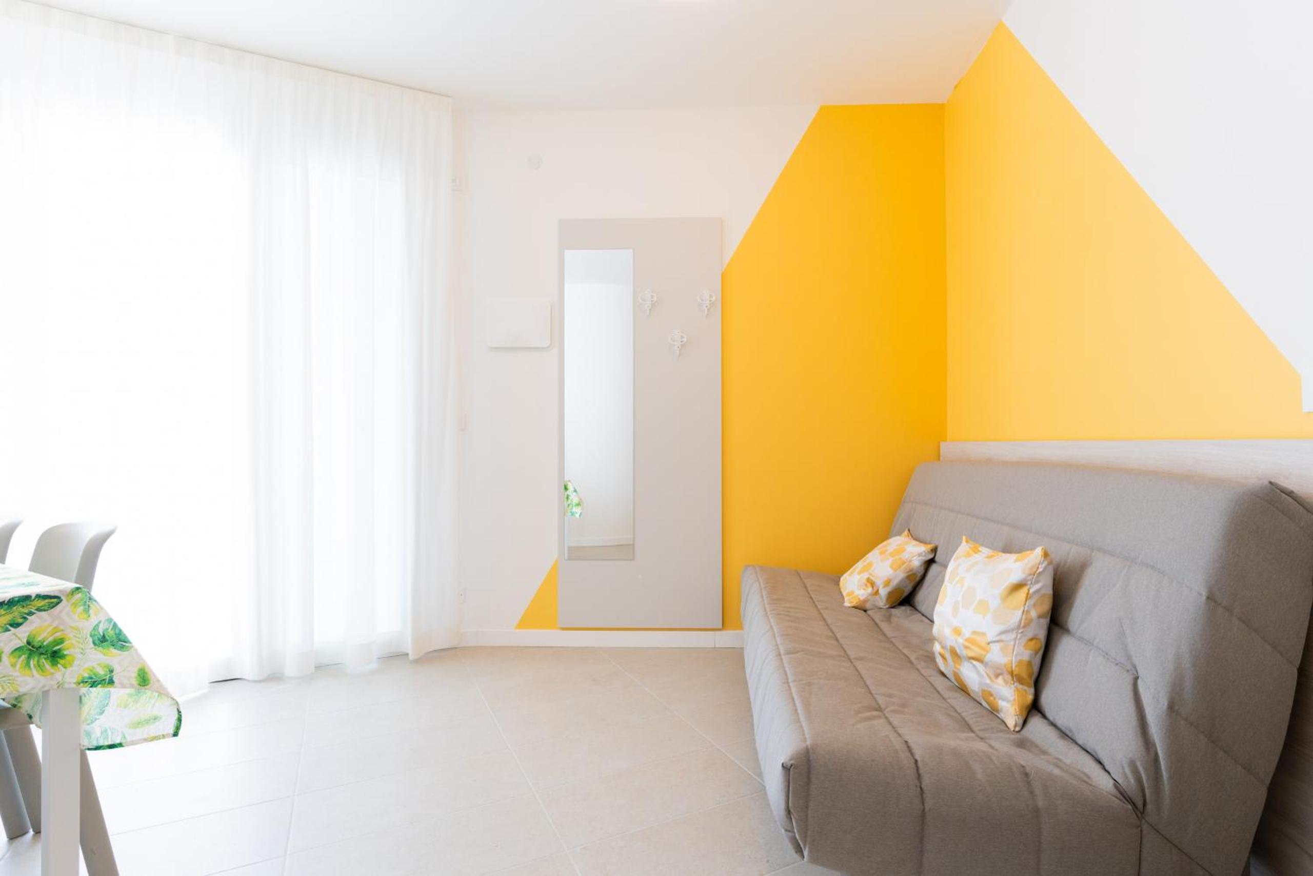 Two-Bedroom Deluxe Apartment photo 2