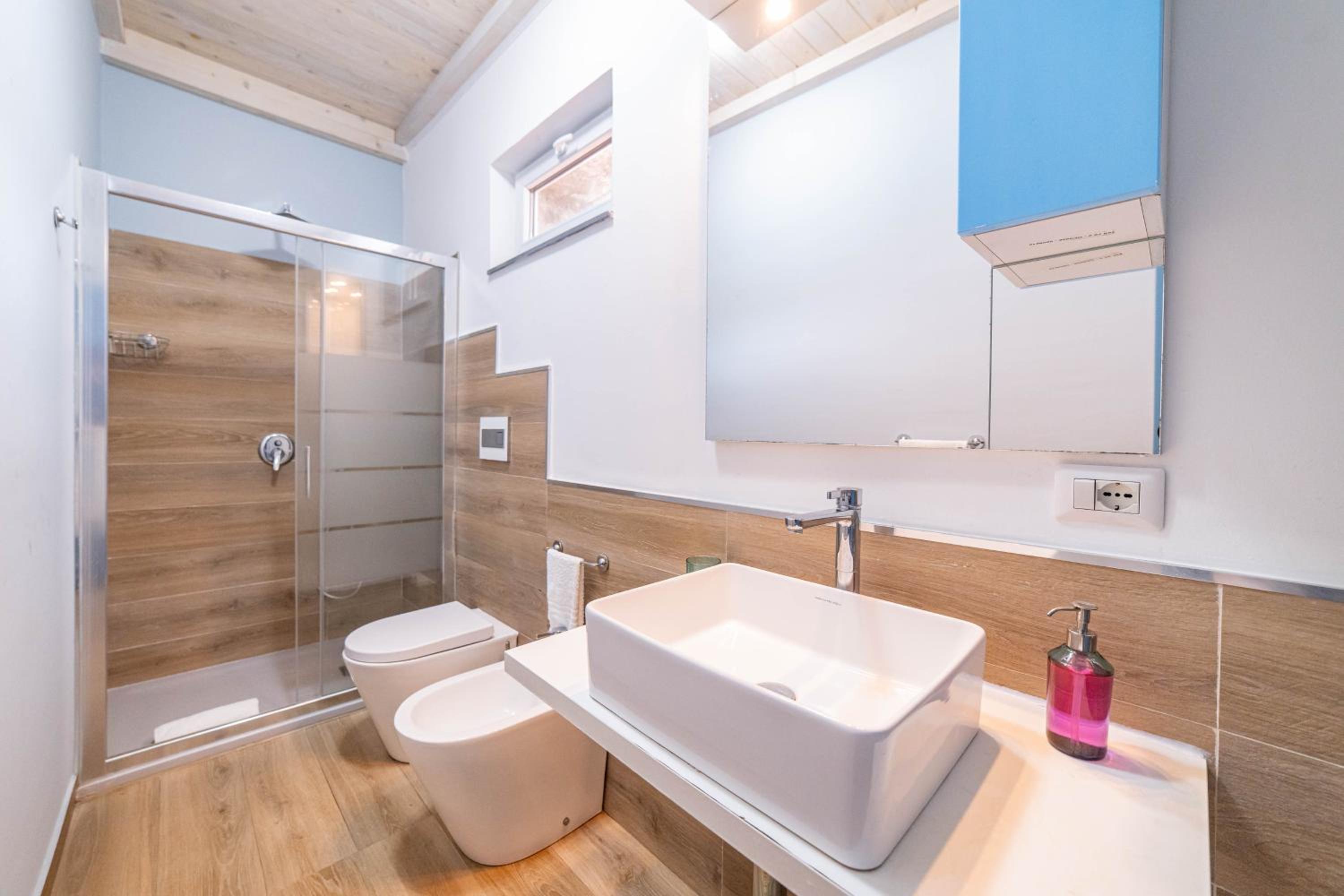 Villa photo 2