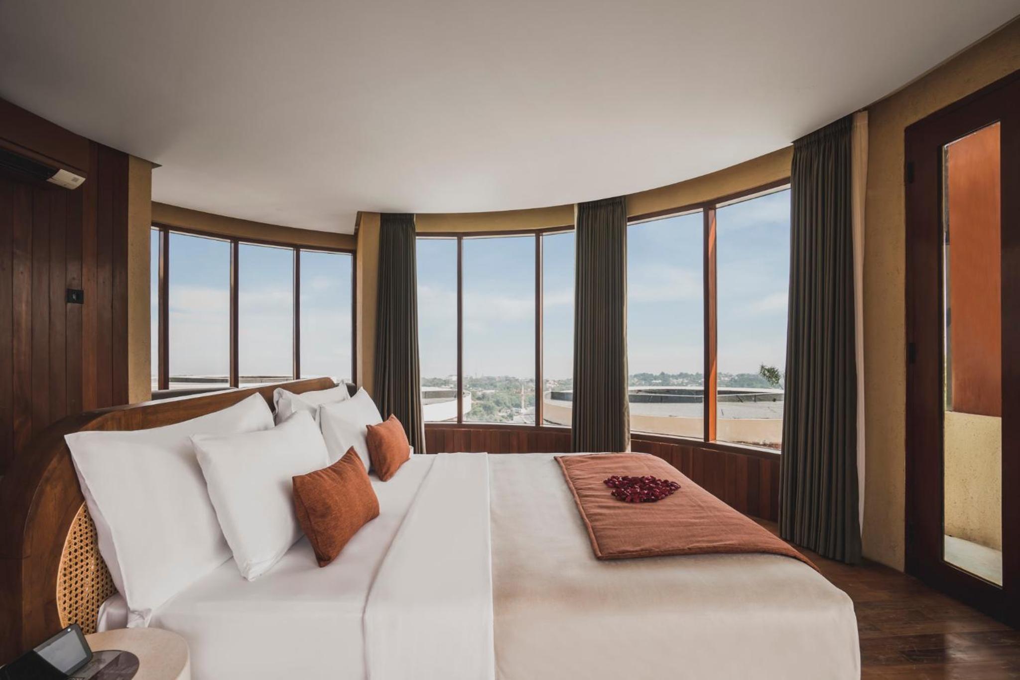 Loft - Grand Cabana Room with Infinity Pool - Adult Only
