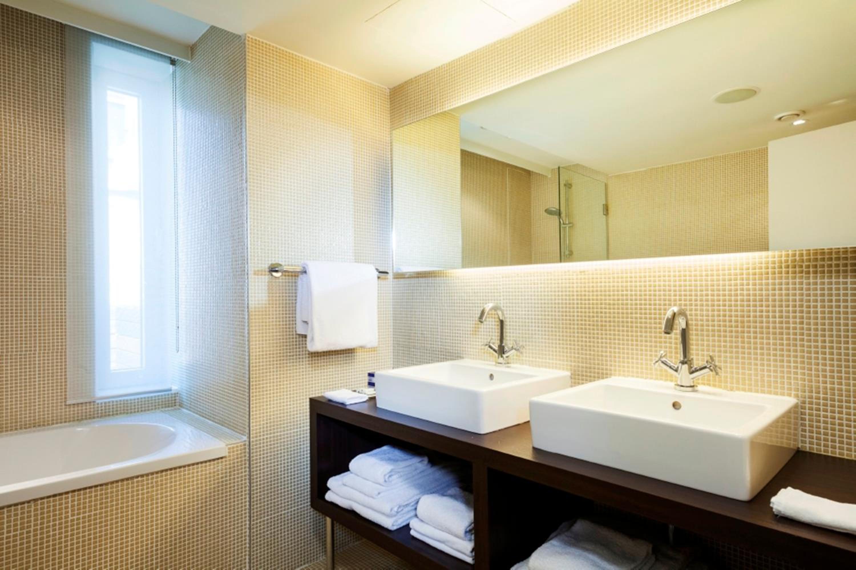 Junior Suite with Terrace - Photo 5