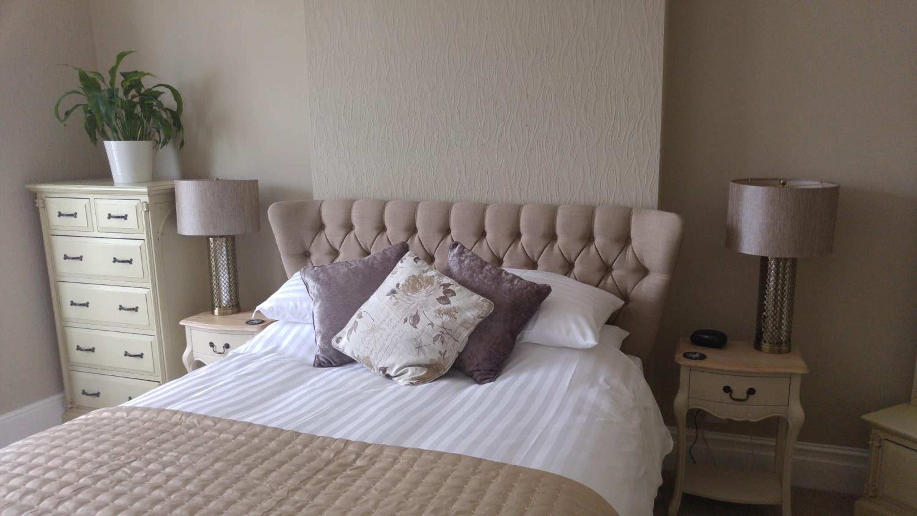 Superior King Room photo 2