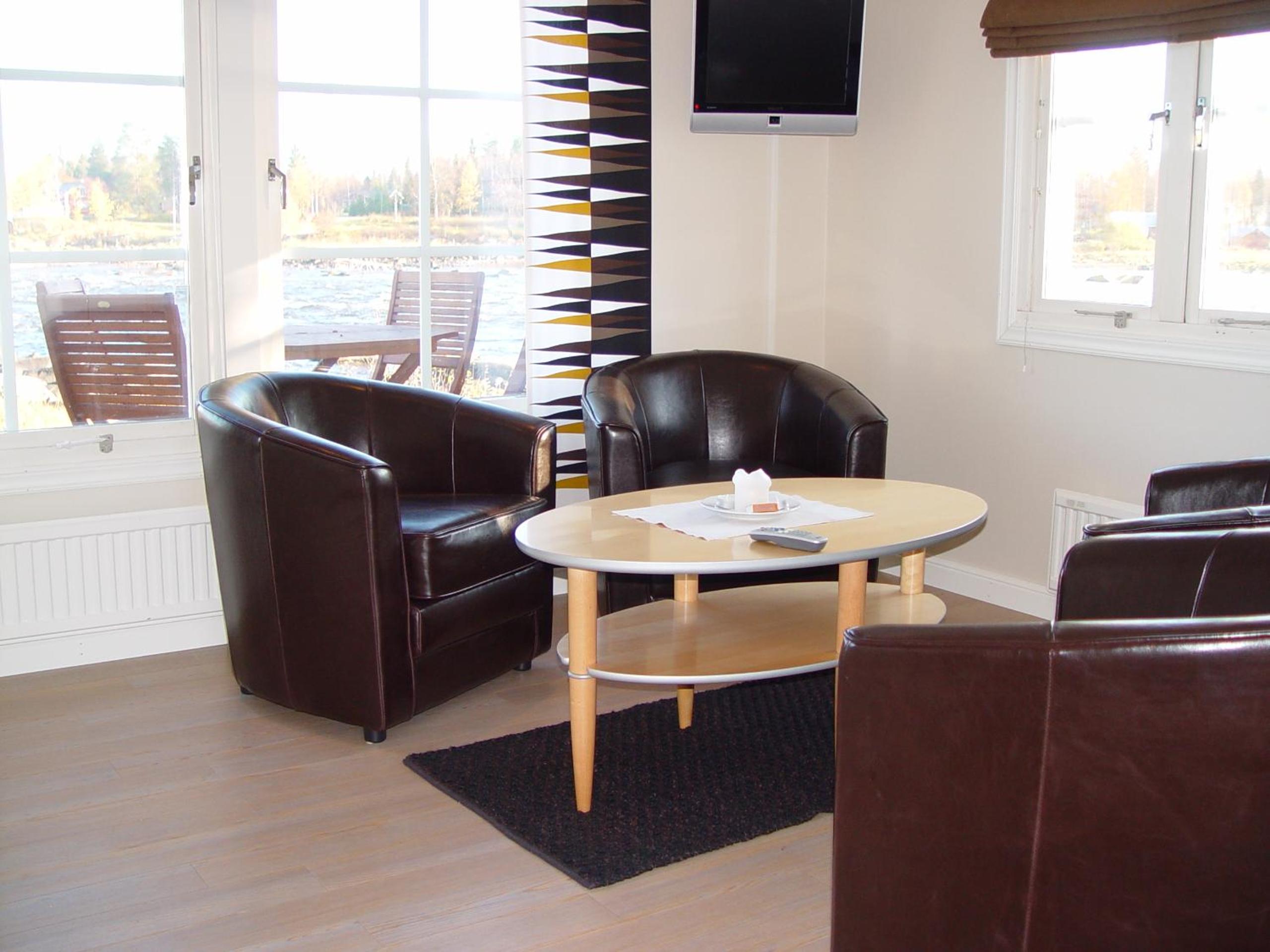 Suite with River View - Photo 8