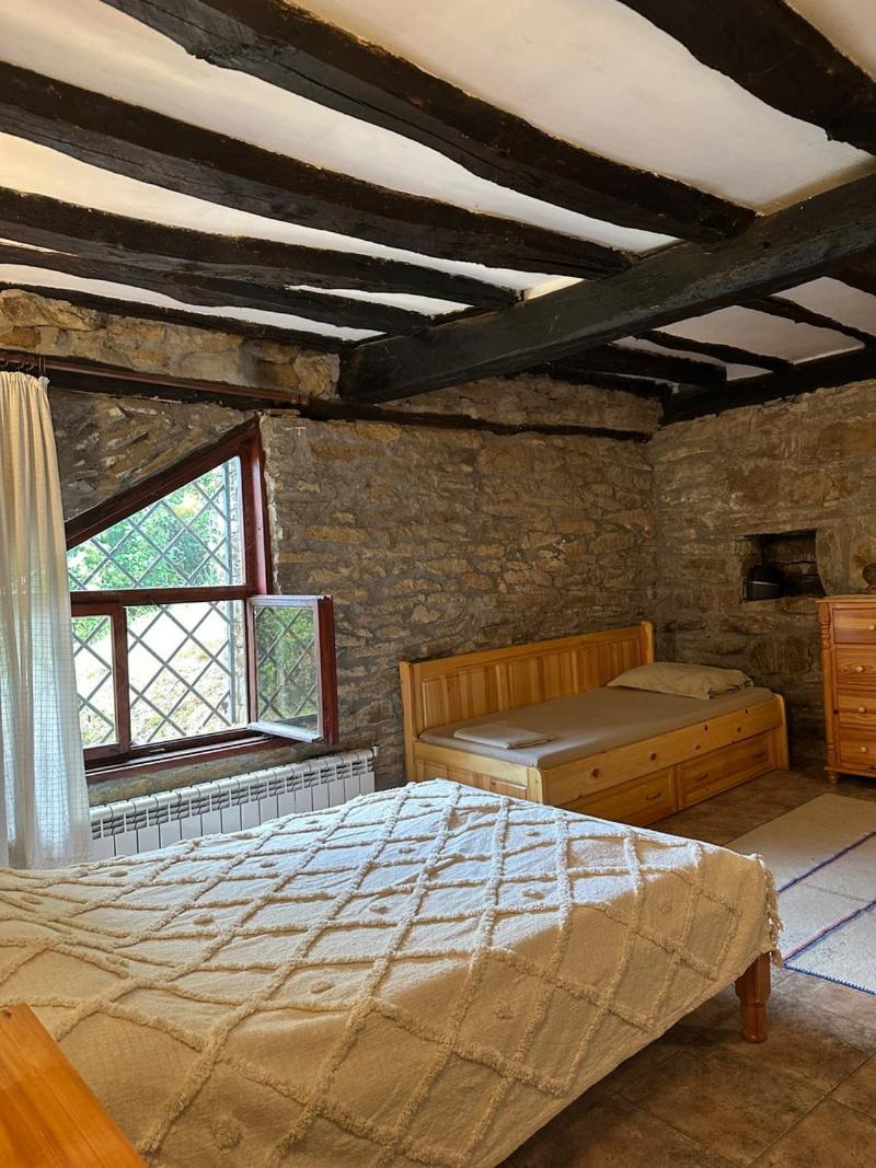 Large Double or Twin Room photo 1