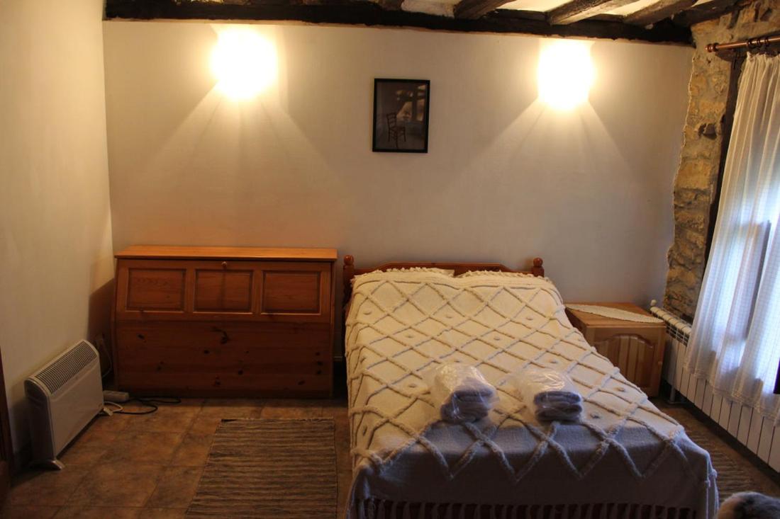 Large Double or Twin Room photo 3