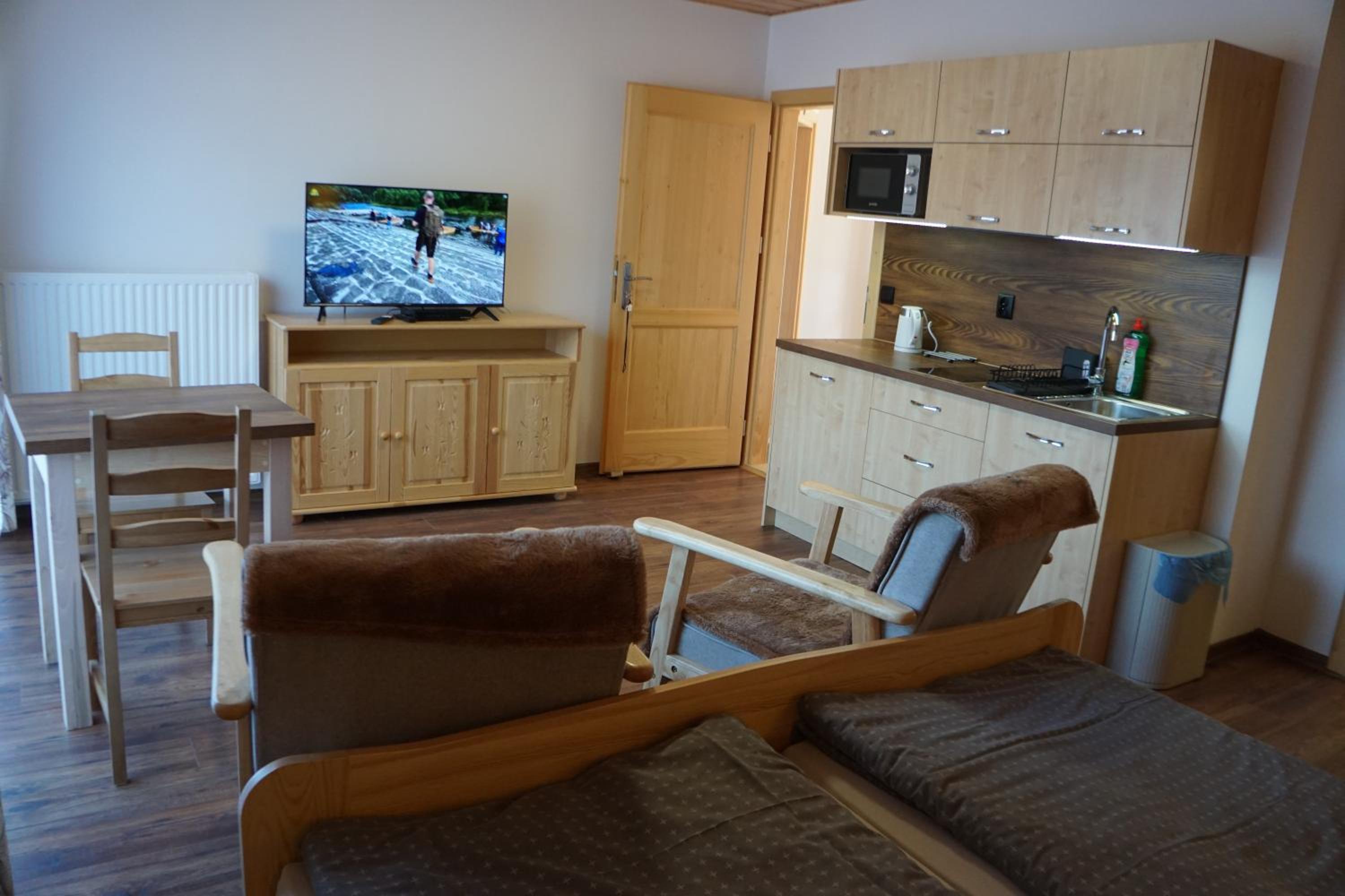 Deluxe Double Studio - Photo 1