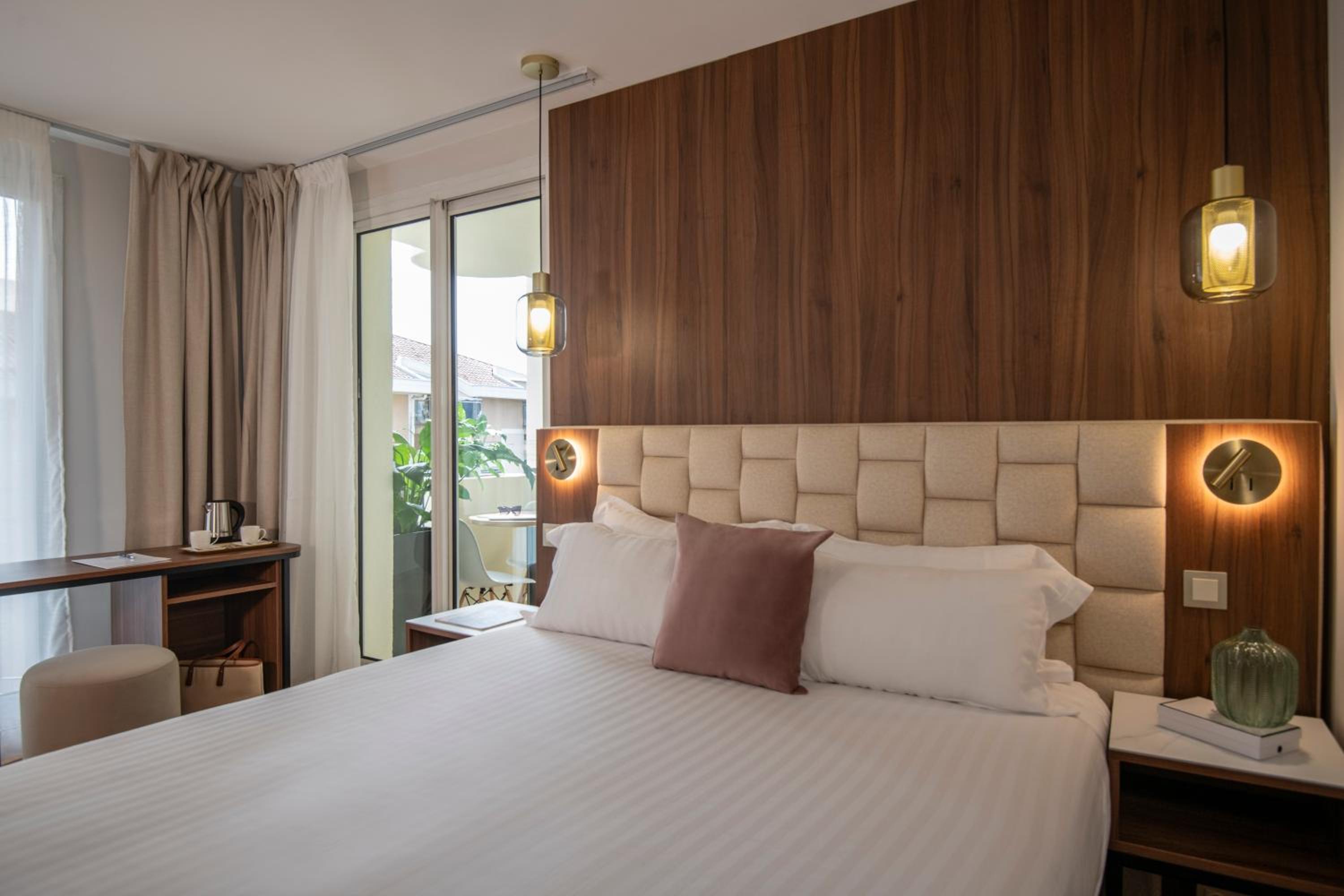 Deluxe Room with Terrace photo 3