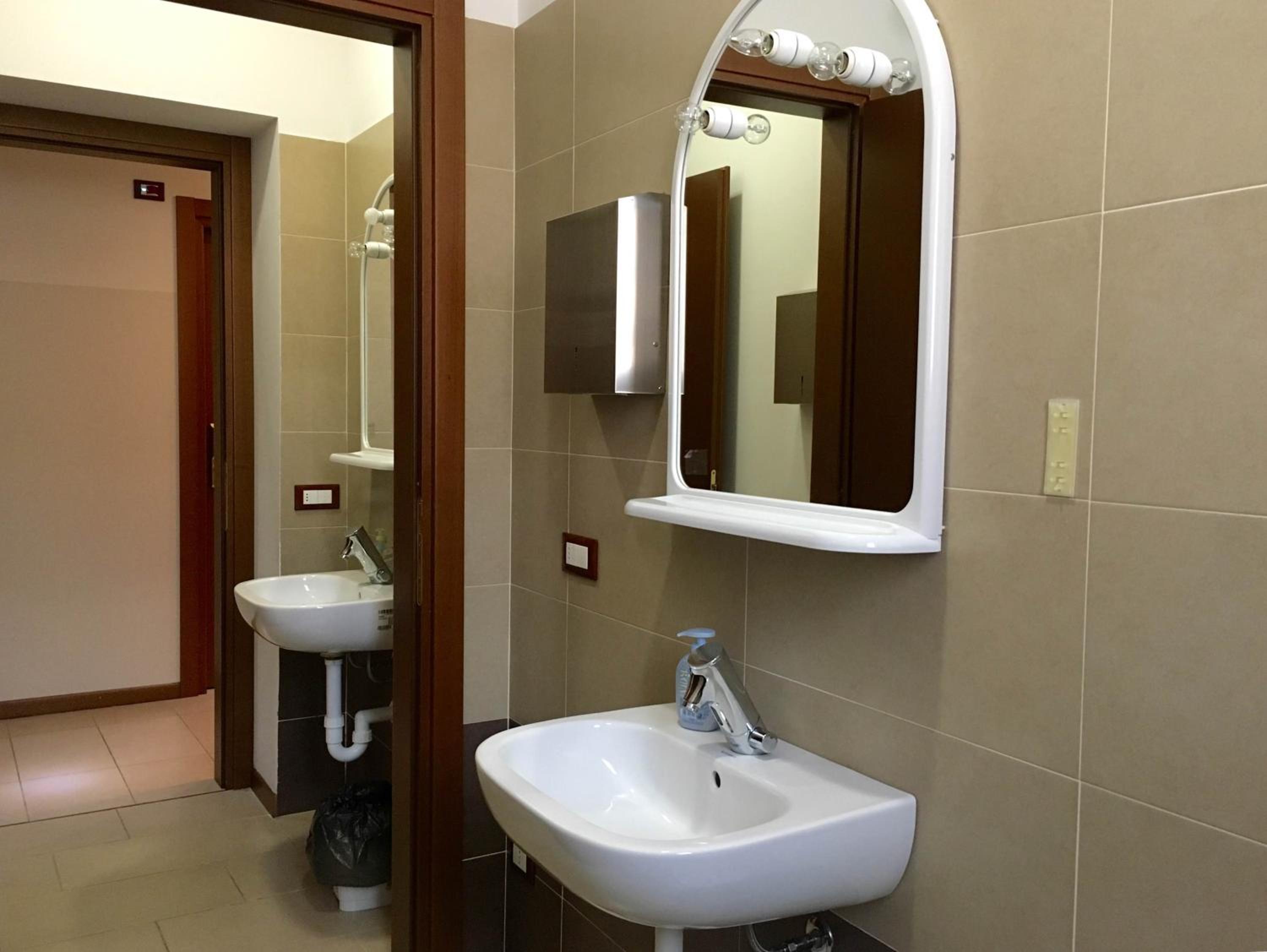 Single Room with Private External Bathroom photo 3