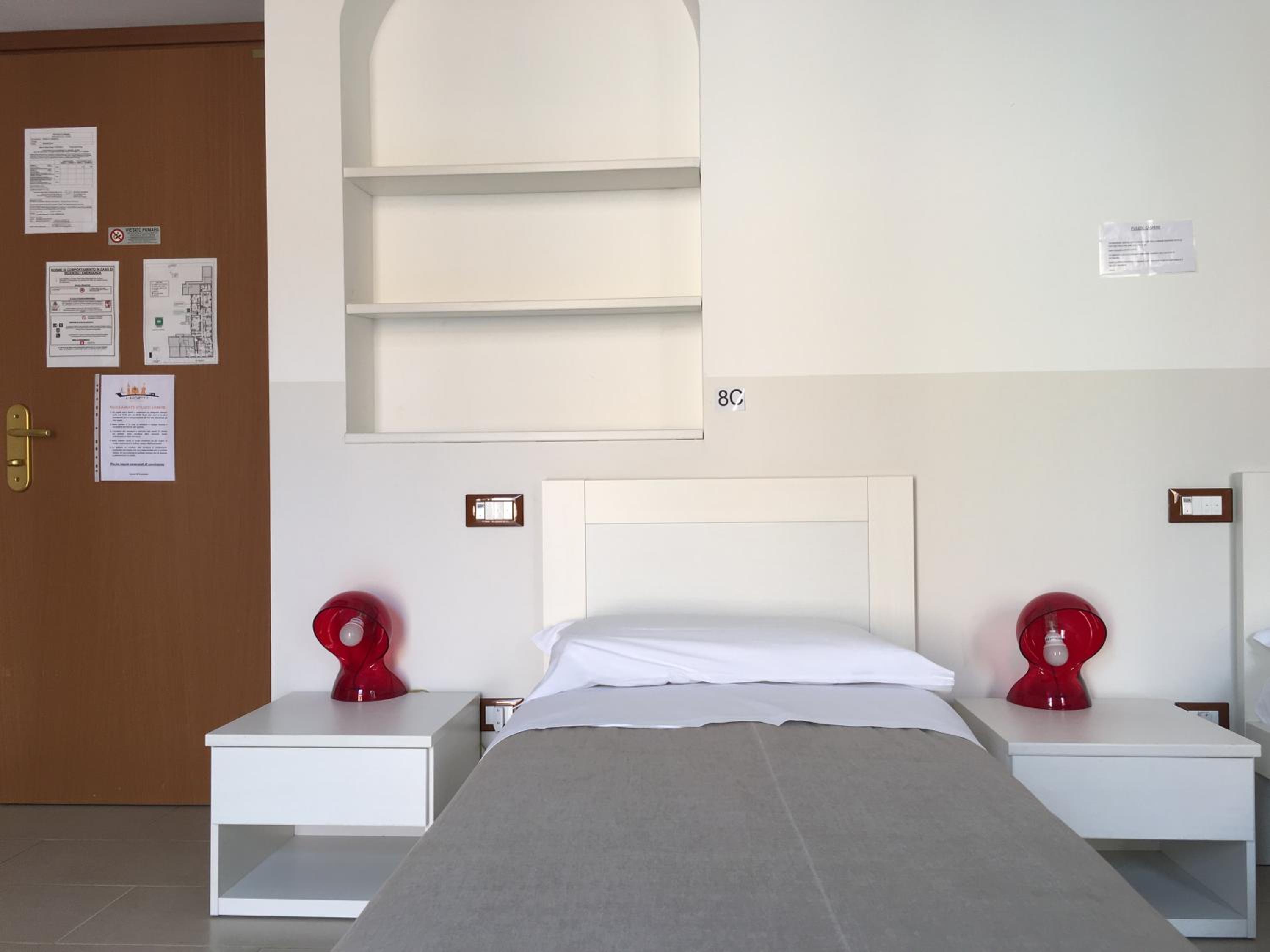 Single Bed in 3-Bed Female Dormitory Room photo 2