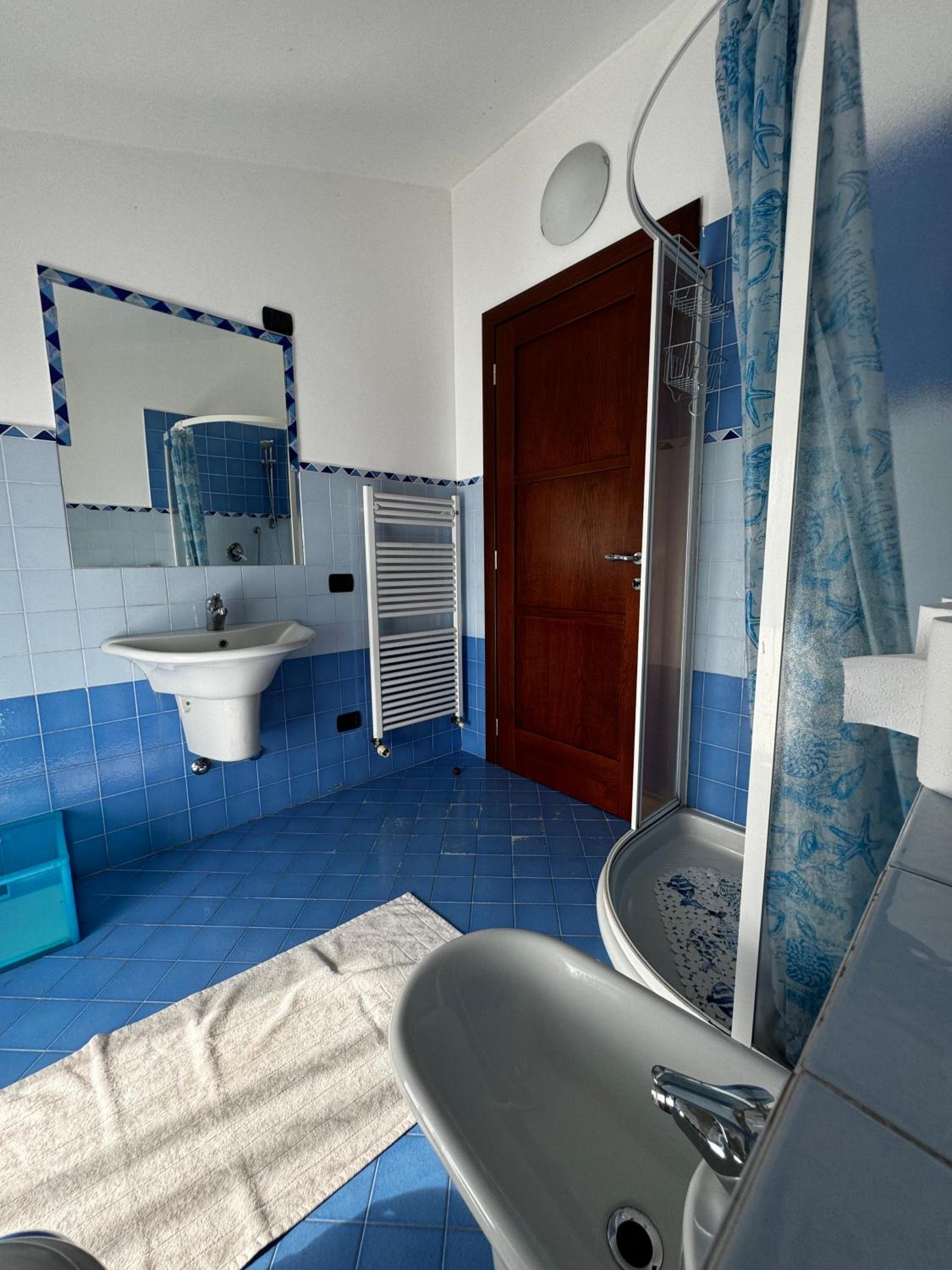 Double Room with Shared Bathroom photo 3