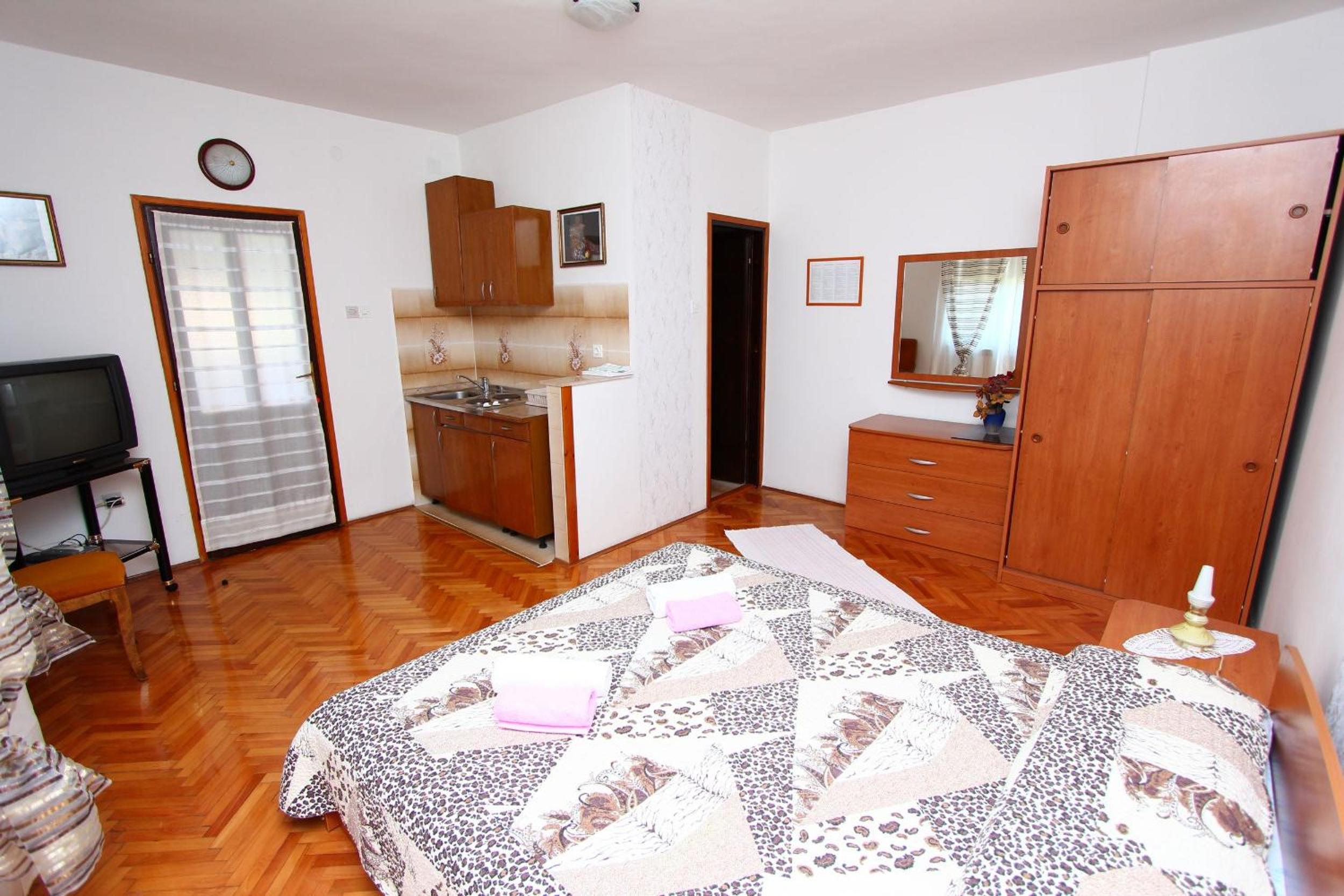 Studio with Balcony