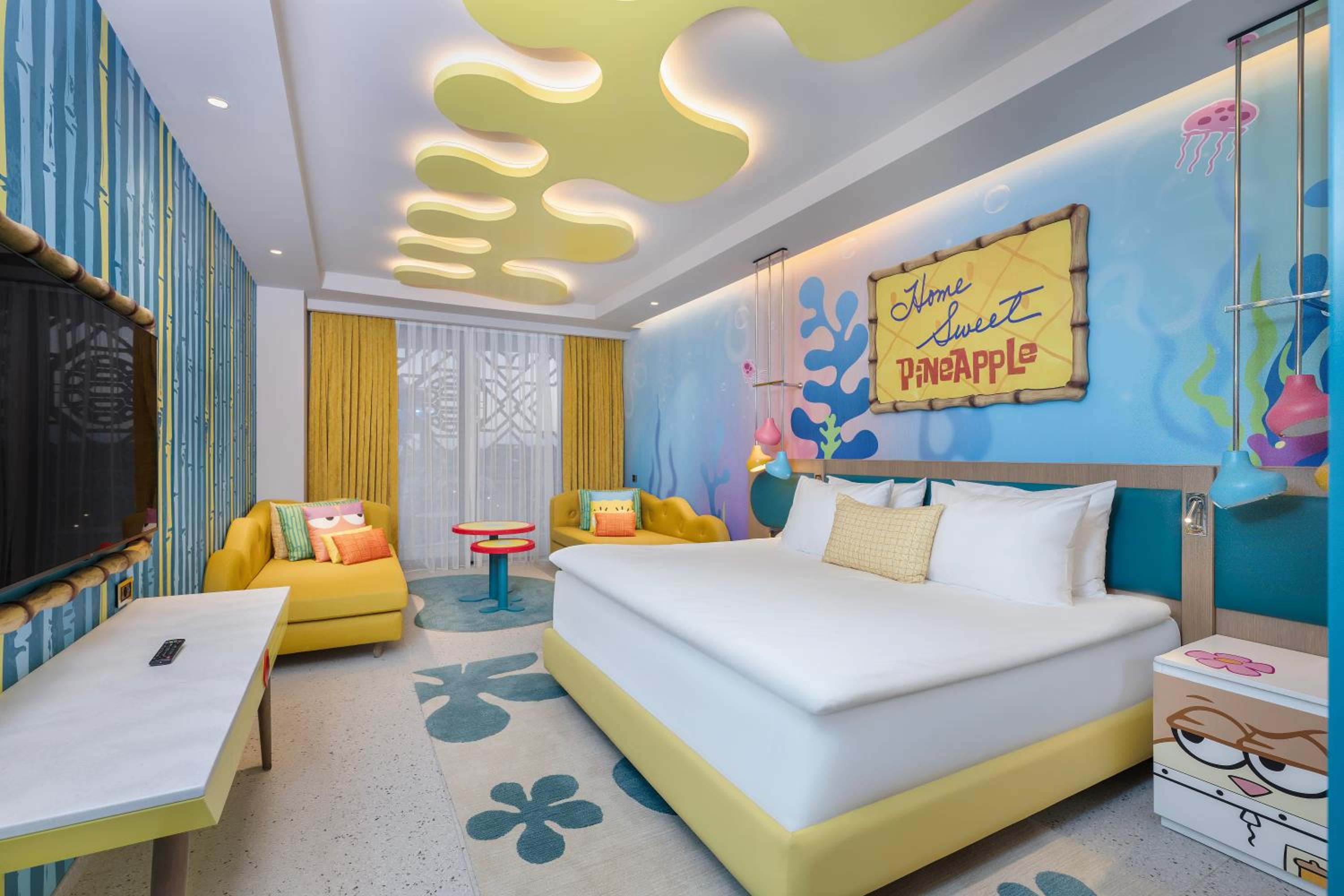 Themed Deluxe Room With Two Kids