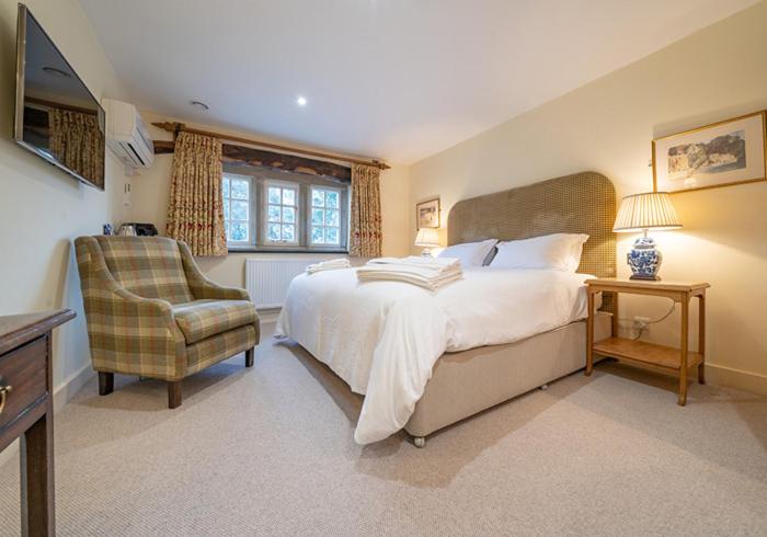 Superior King Room - Photo 1