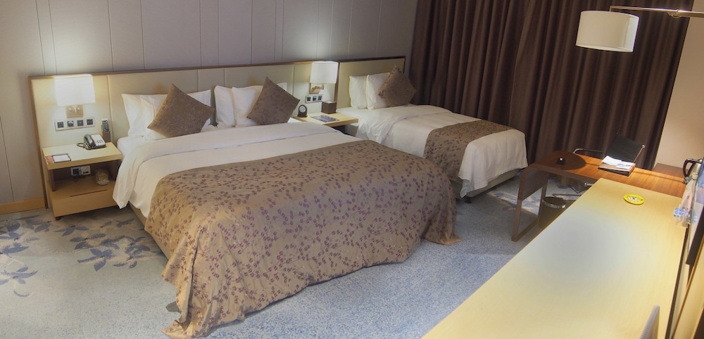 Deluxe Triple Room photo 3