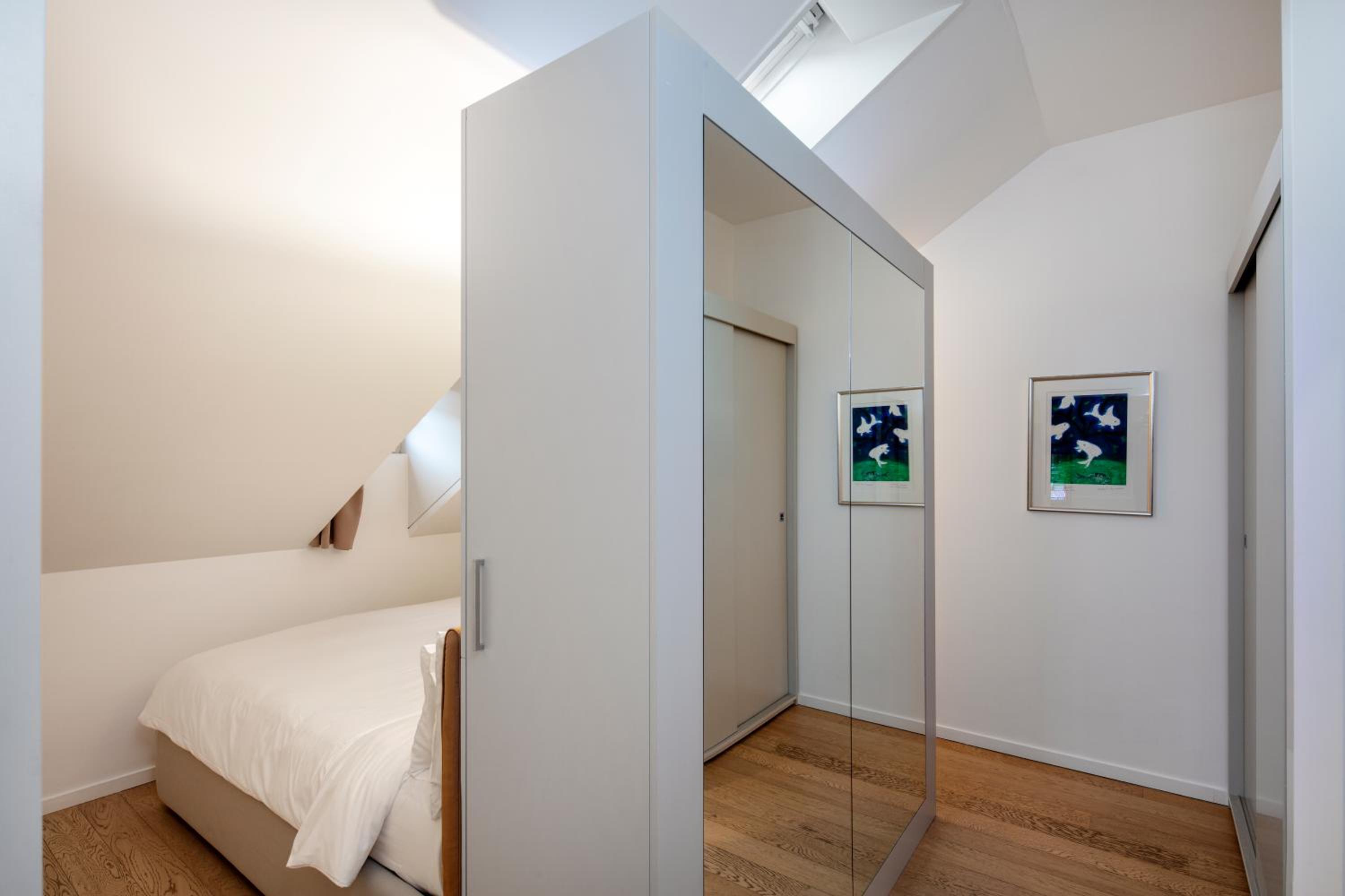Available room