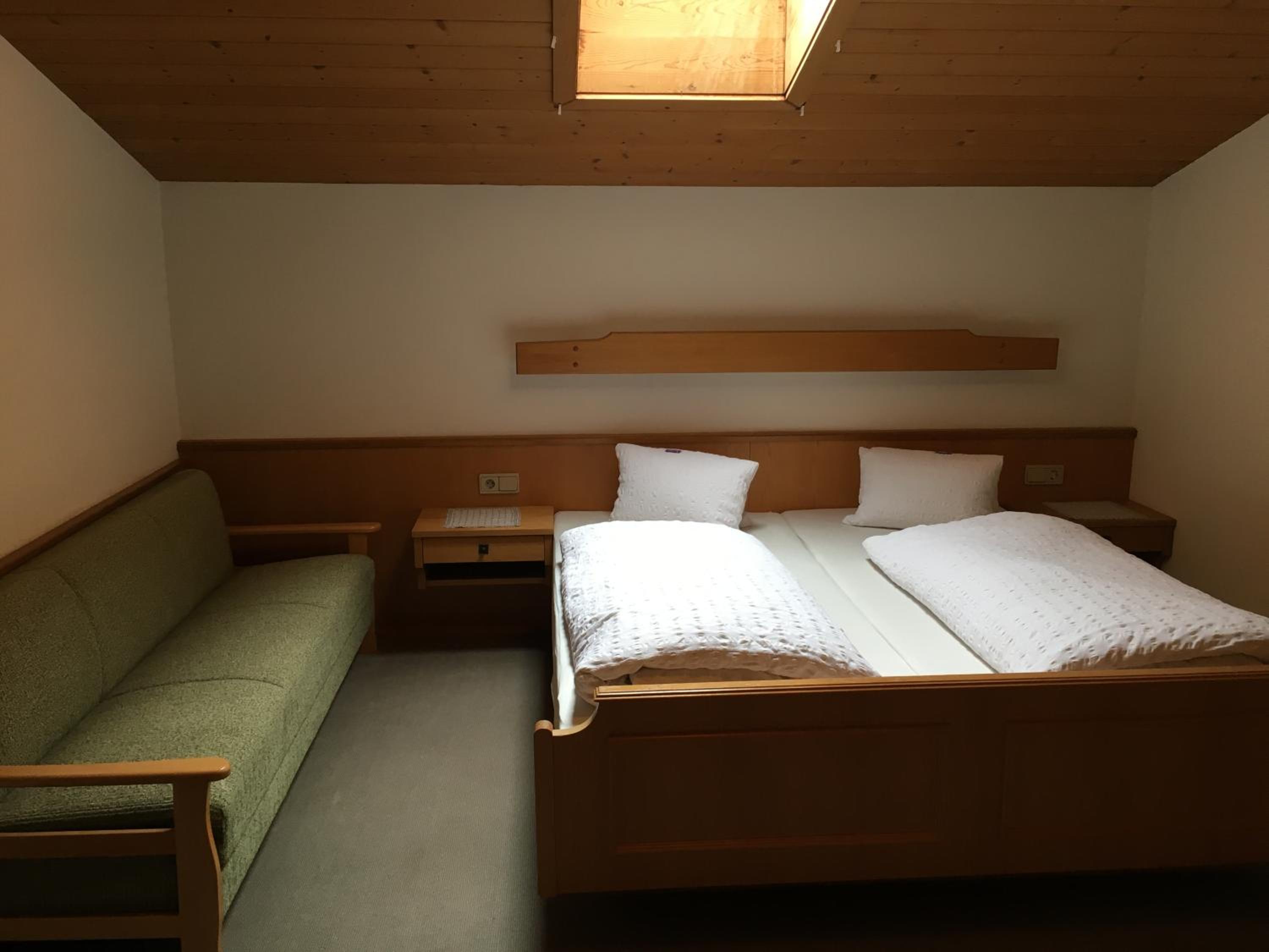 Standard Apartment - Photo 2