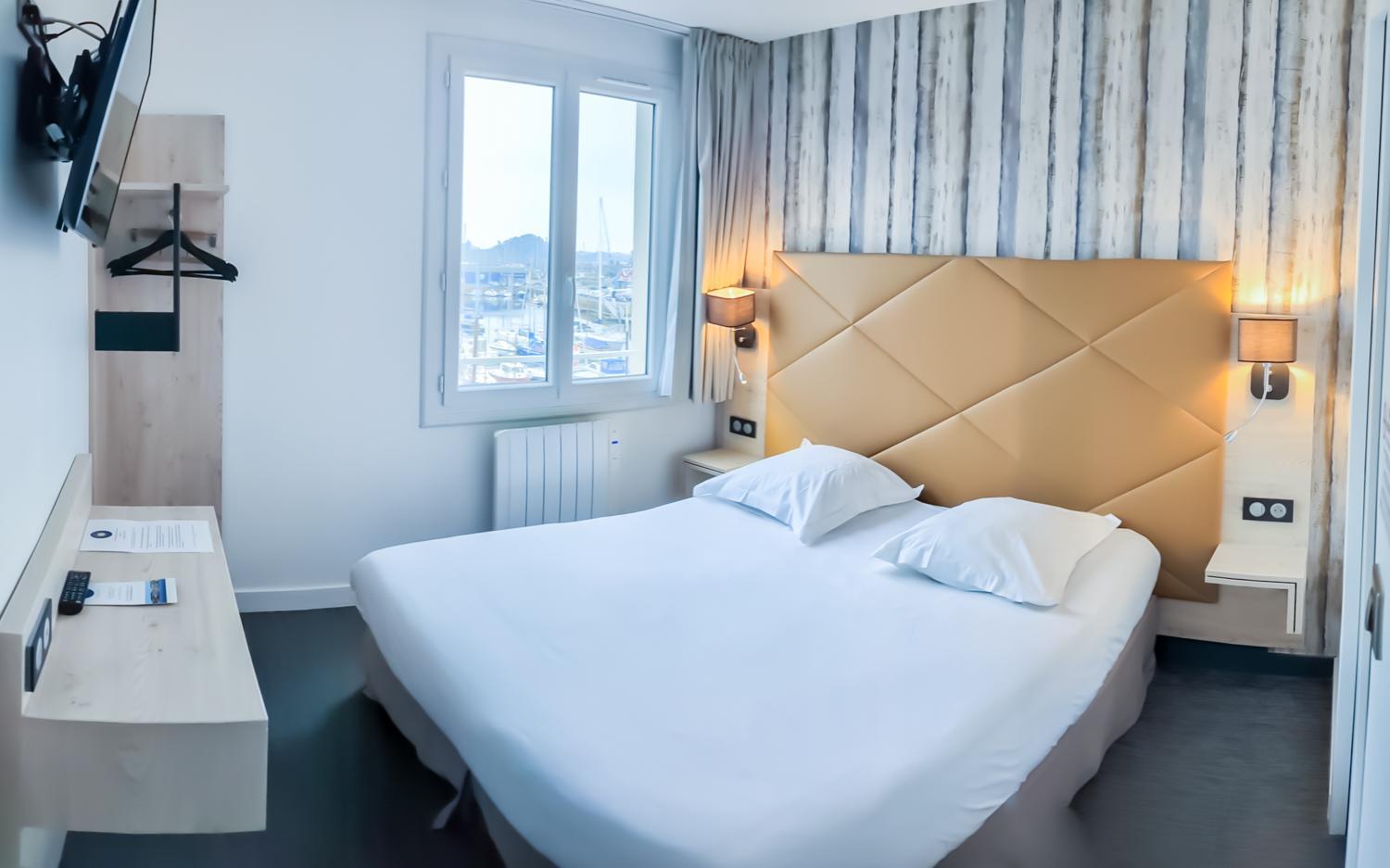 Comfort Double Room Port View - Photo 1