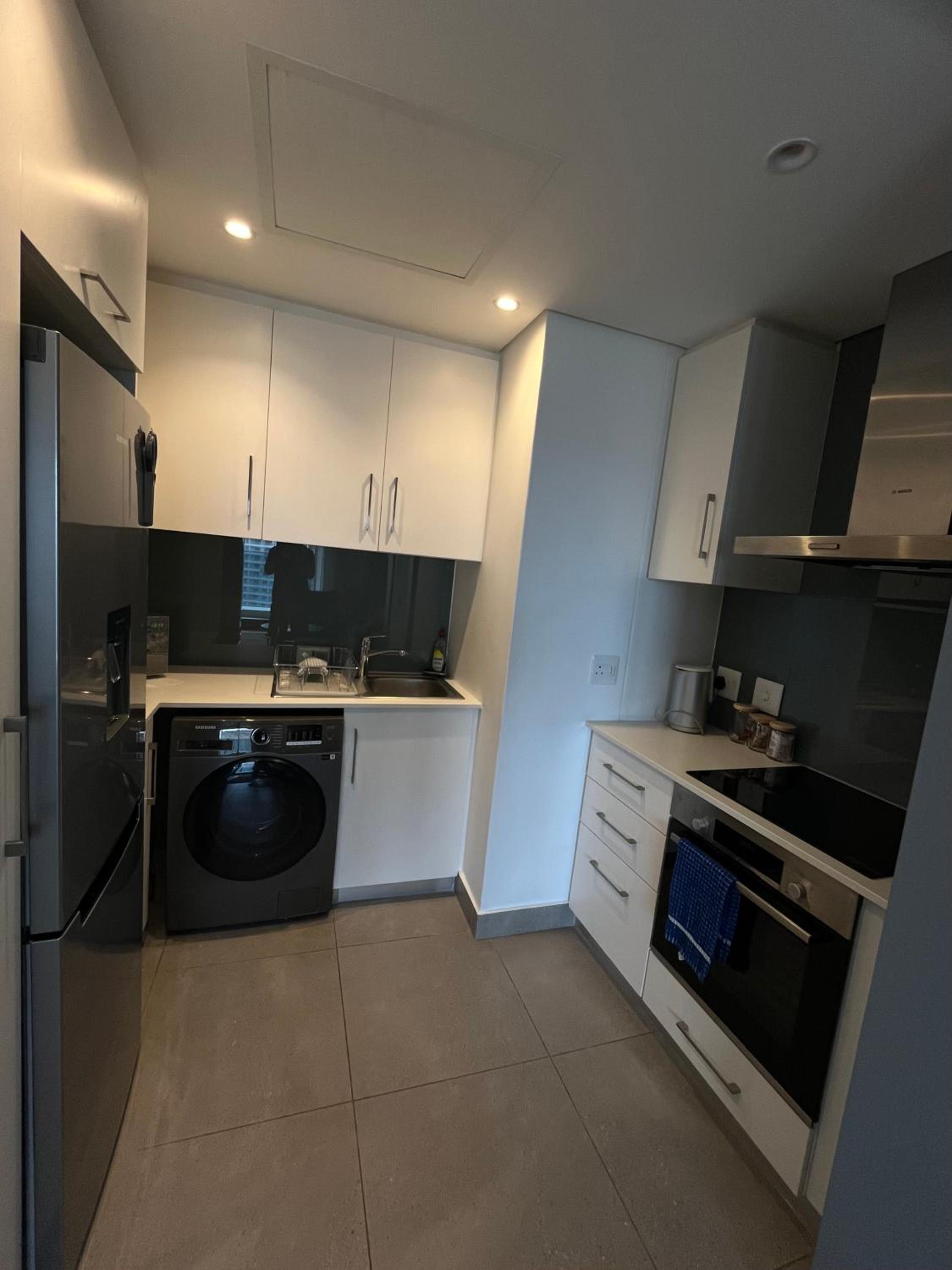 One-Bedroom Apartment with Sea View and Balcony photo 2