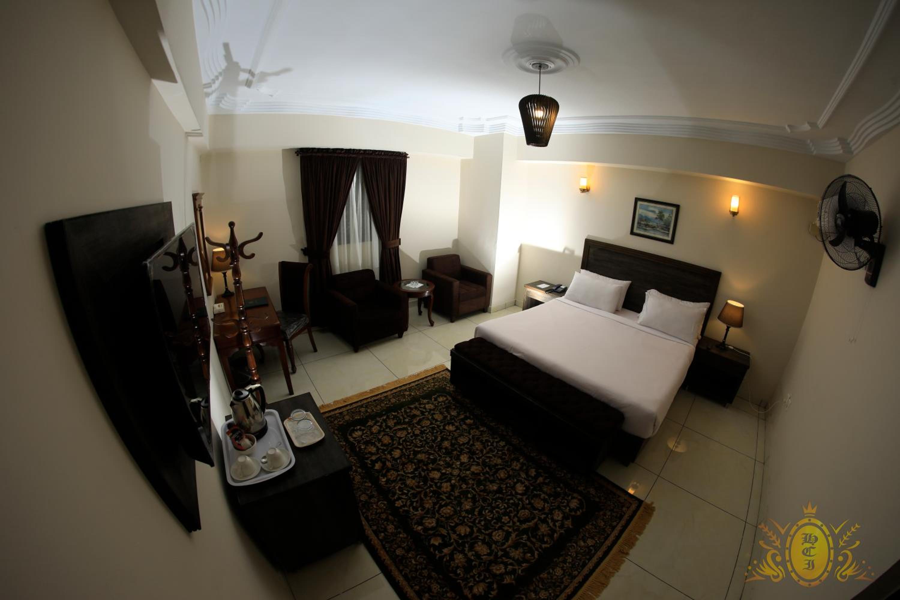 Deluxe King Room