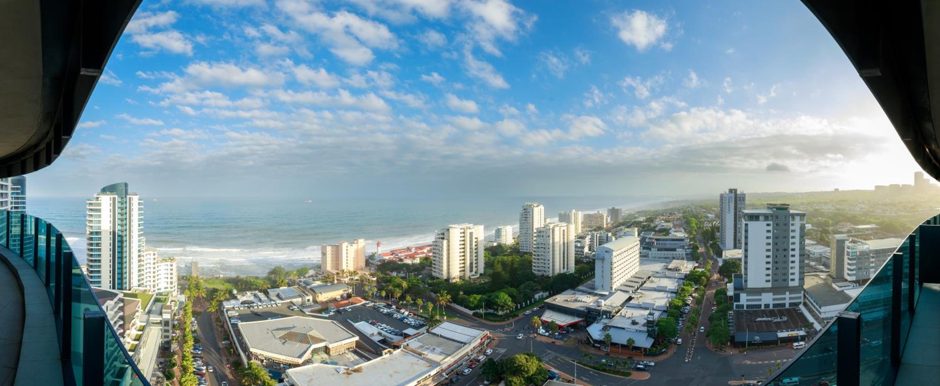 Two-Bedroom Apartment with Balcony and Sea View photo 1