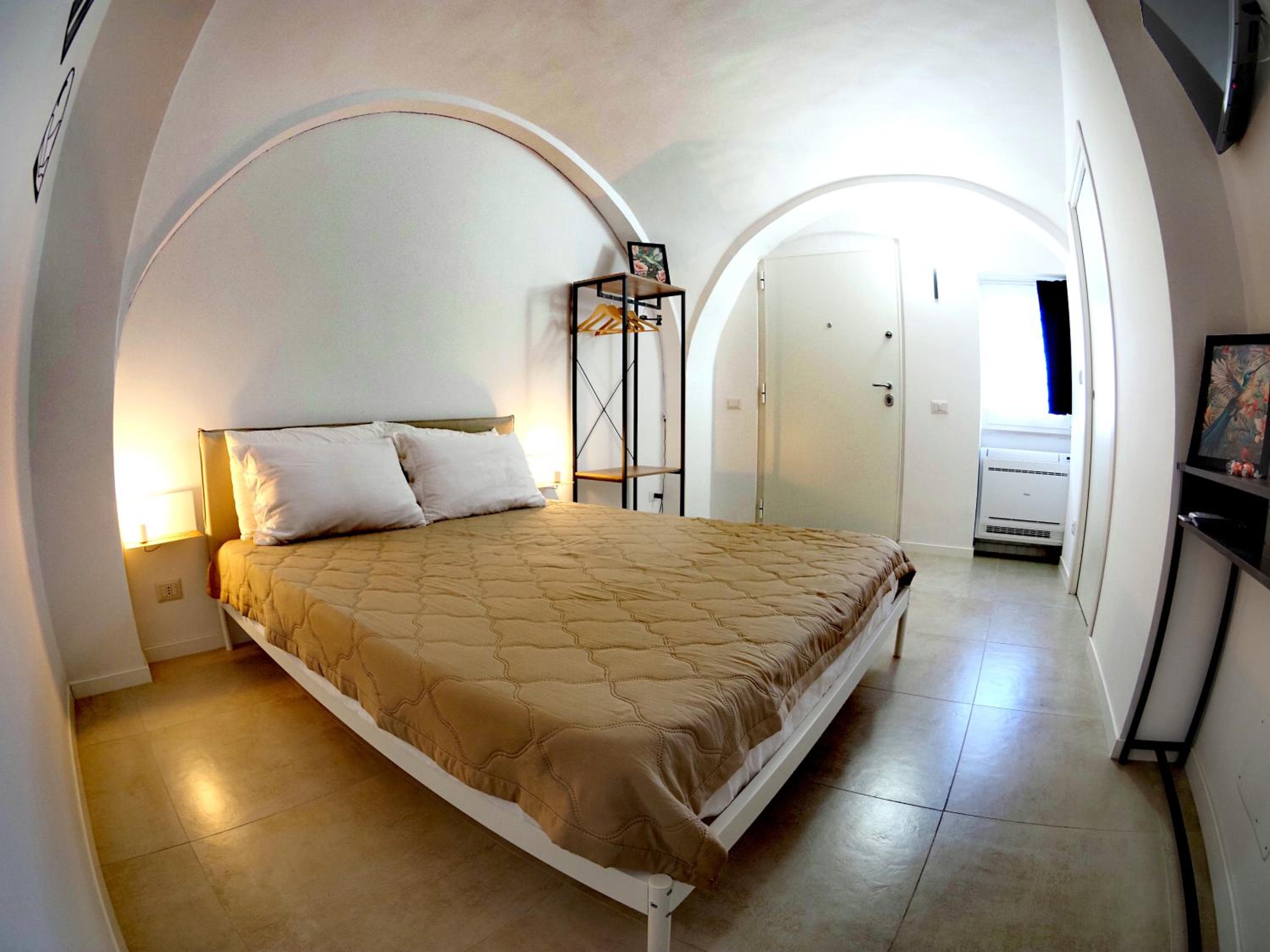 Double Room with Private Bathroom photo 3