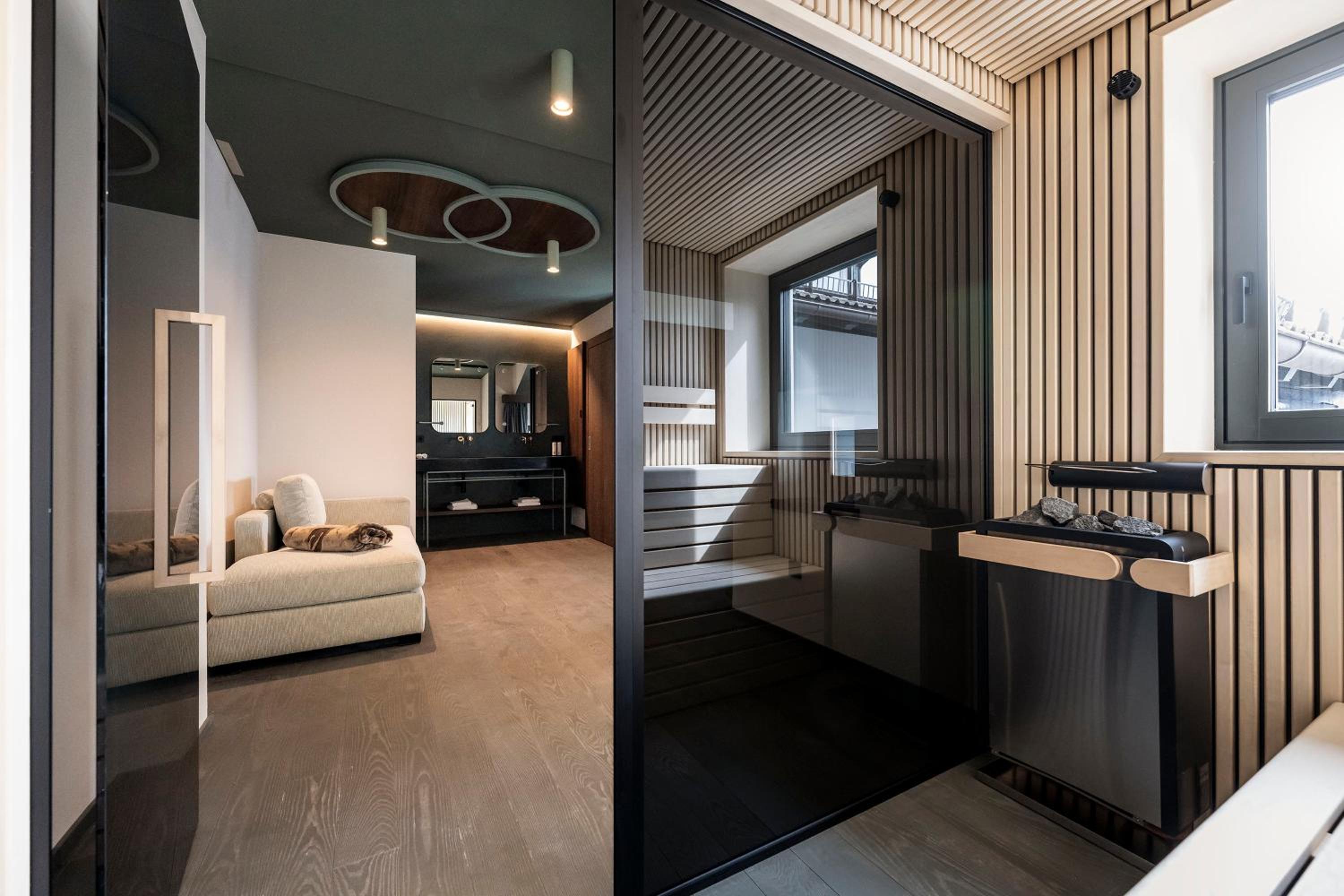 Suite with Sauna - Photo 1