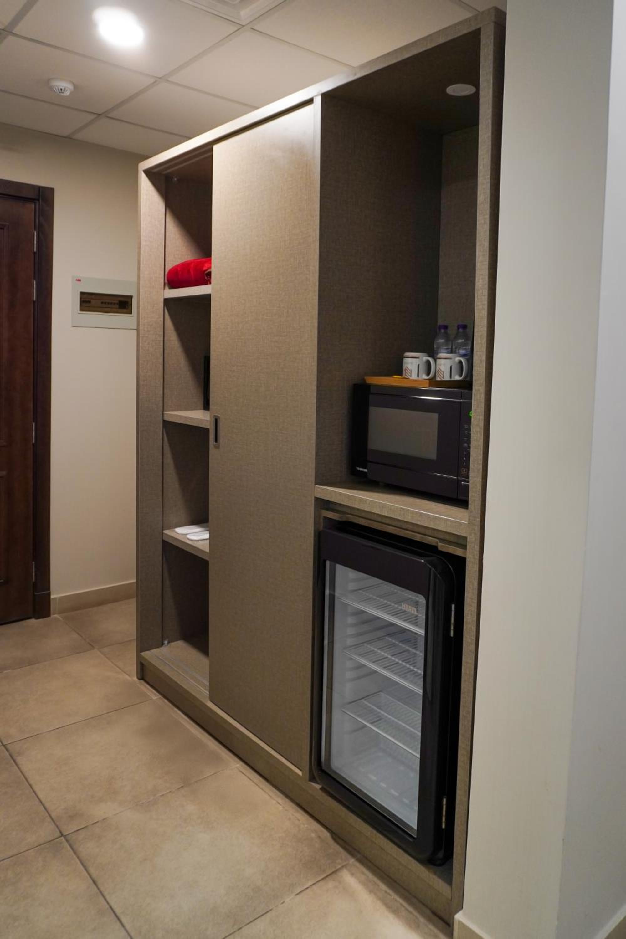 Three-Bedroom Apartment - Photo 26