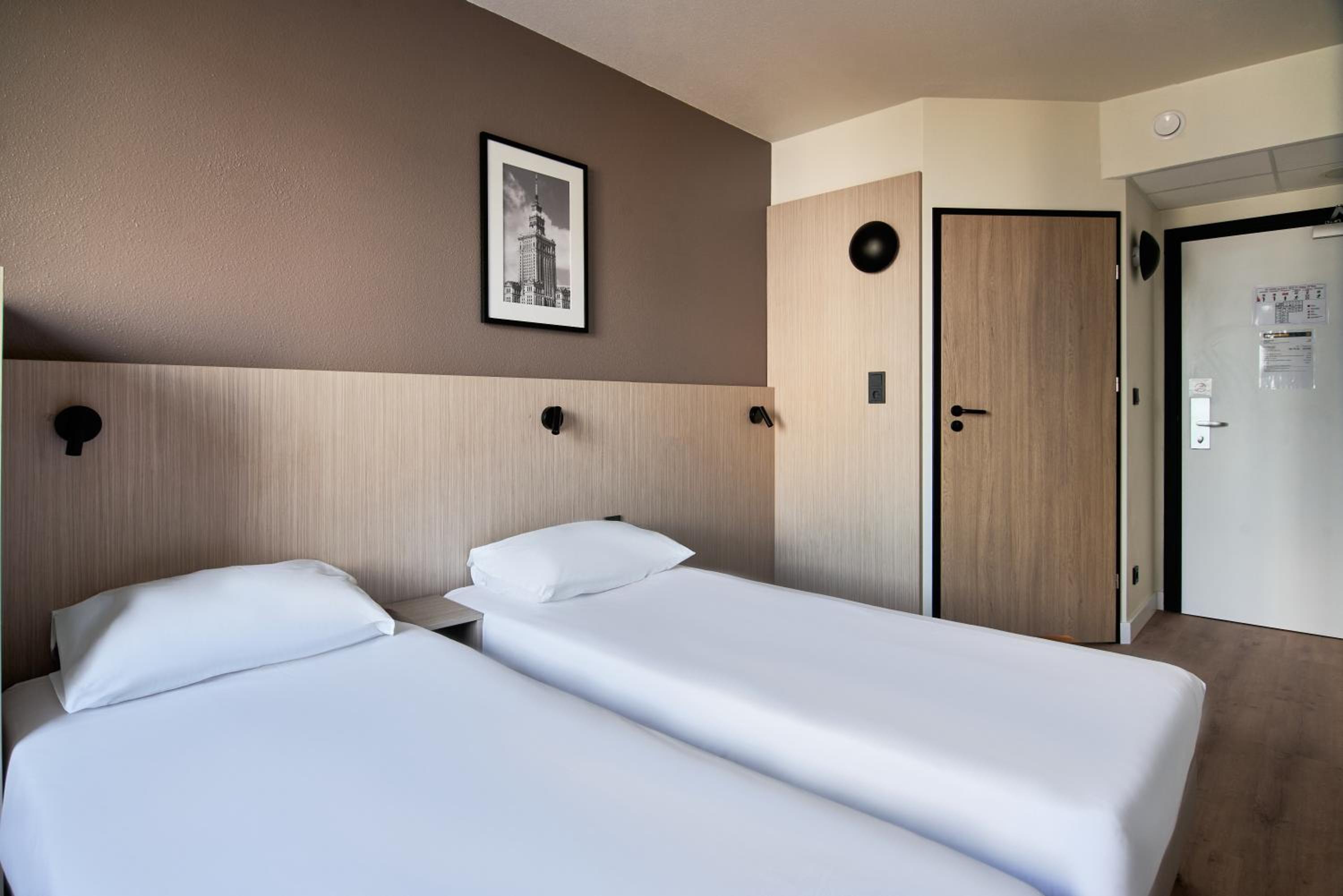 Standard Room - 2 Single Beds