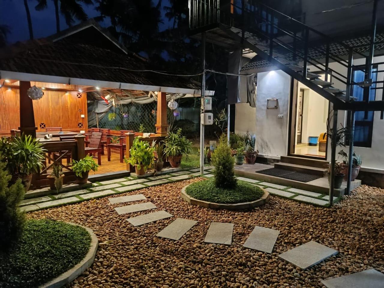 Family Room with Garden View photo 1