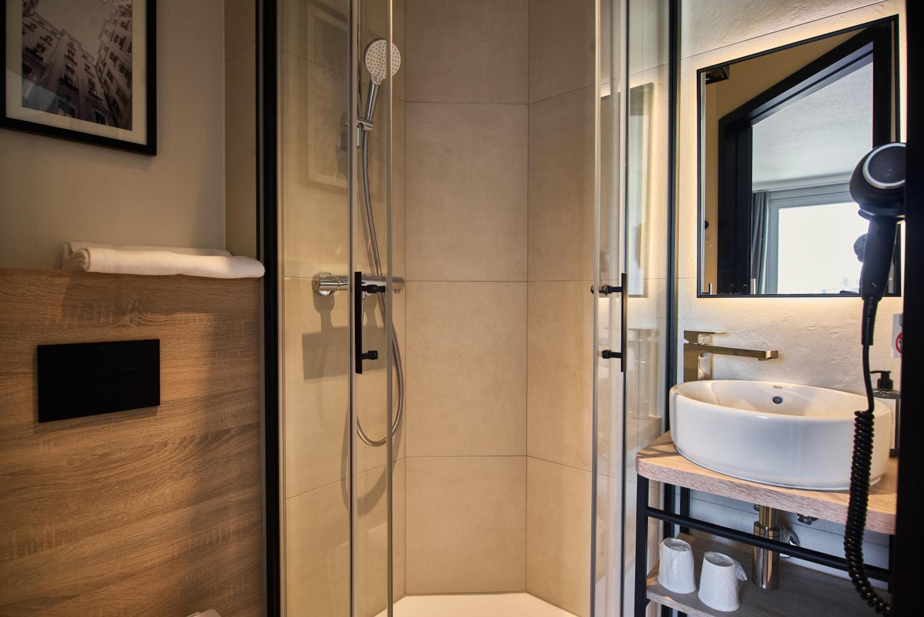 פרמייר קלאס ורשה סנטרום — Standard Room - 2 Single Beds