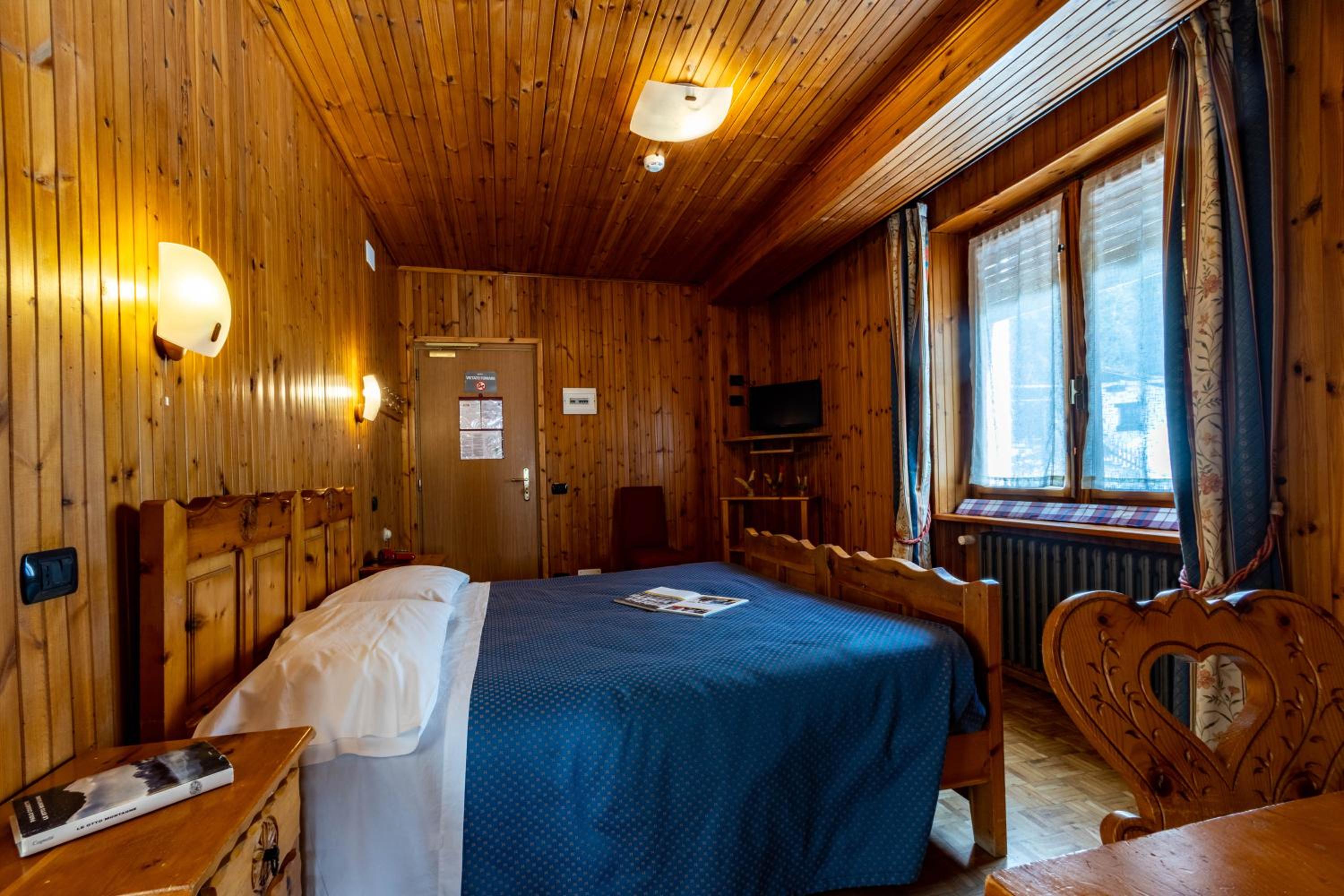 Triple Room - Photo 6