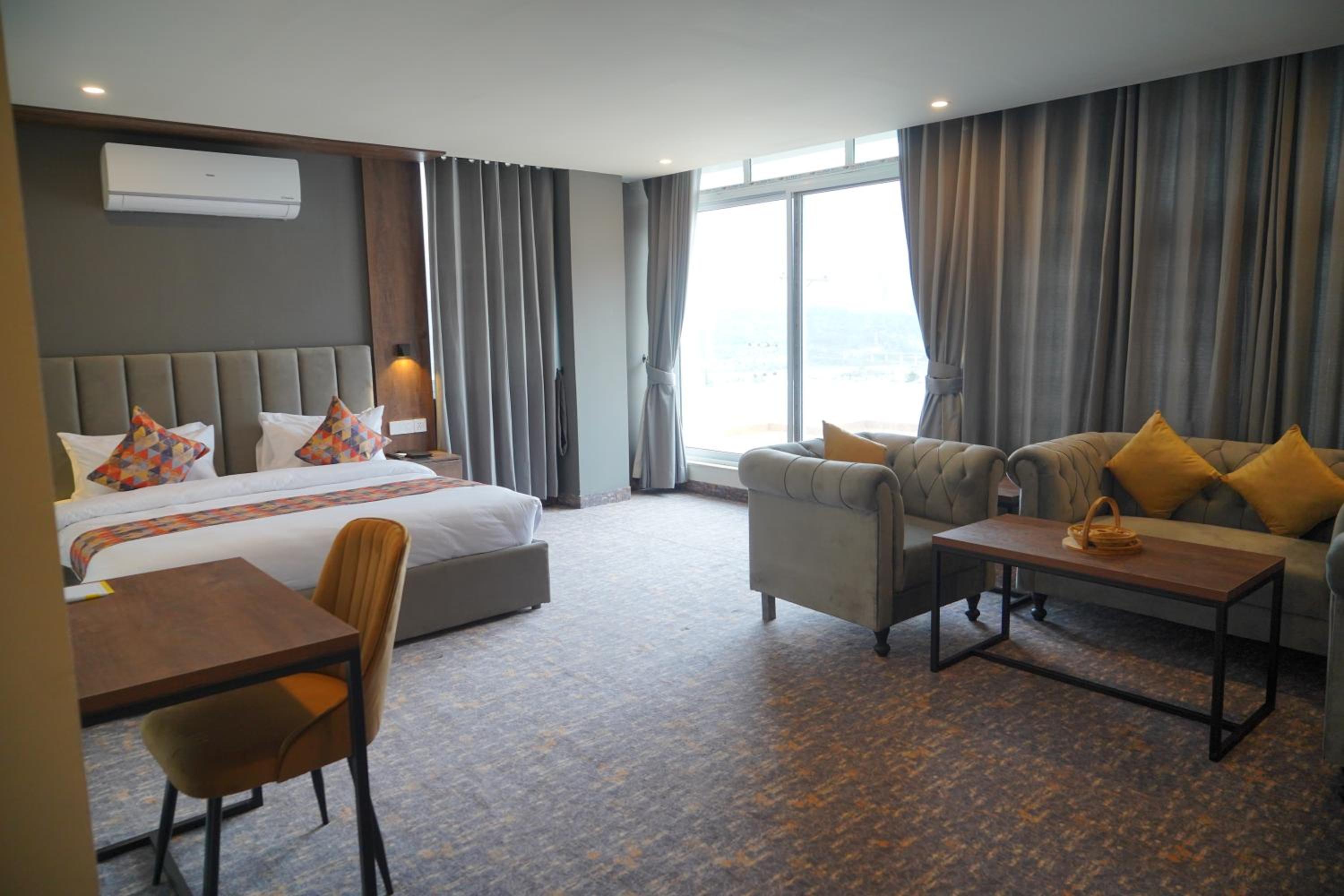 Executive Suite