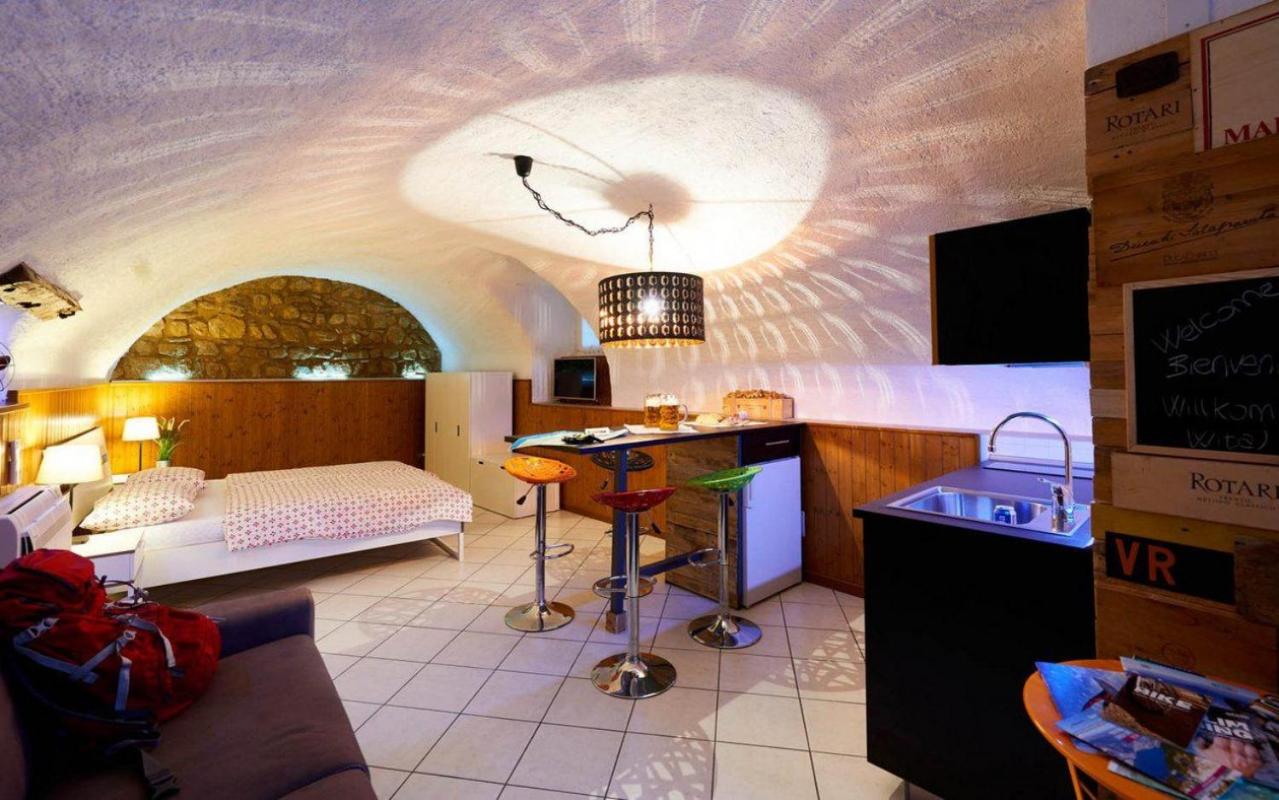 Studio Apartment