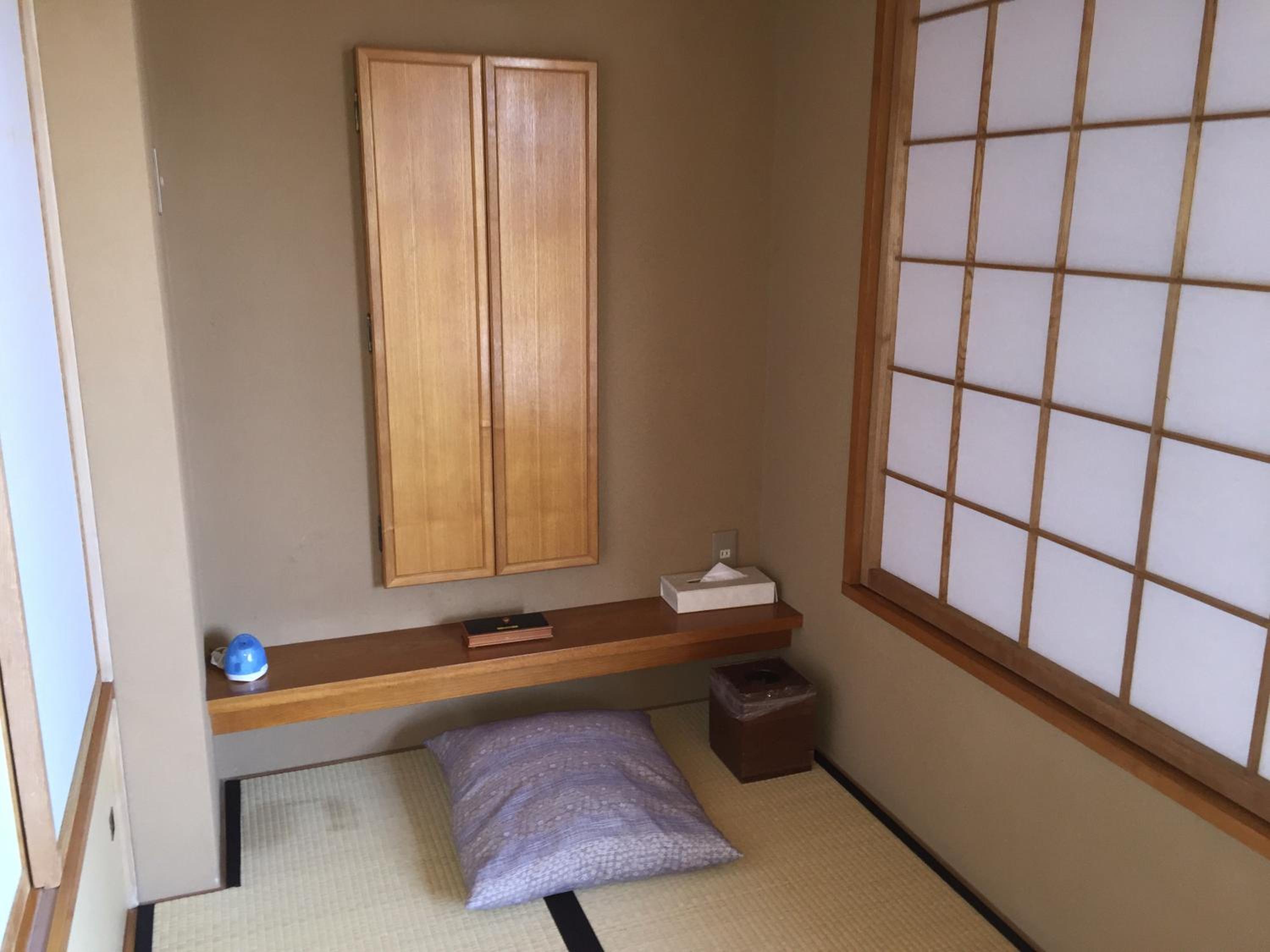 Japanese-Style Room - East Building photo 3