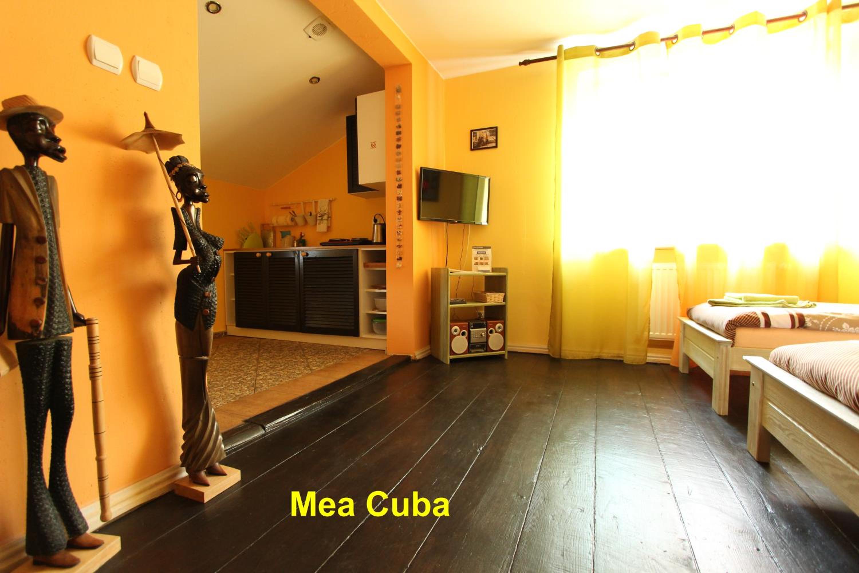 Studio Apartment - Photo 21