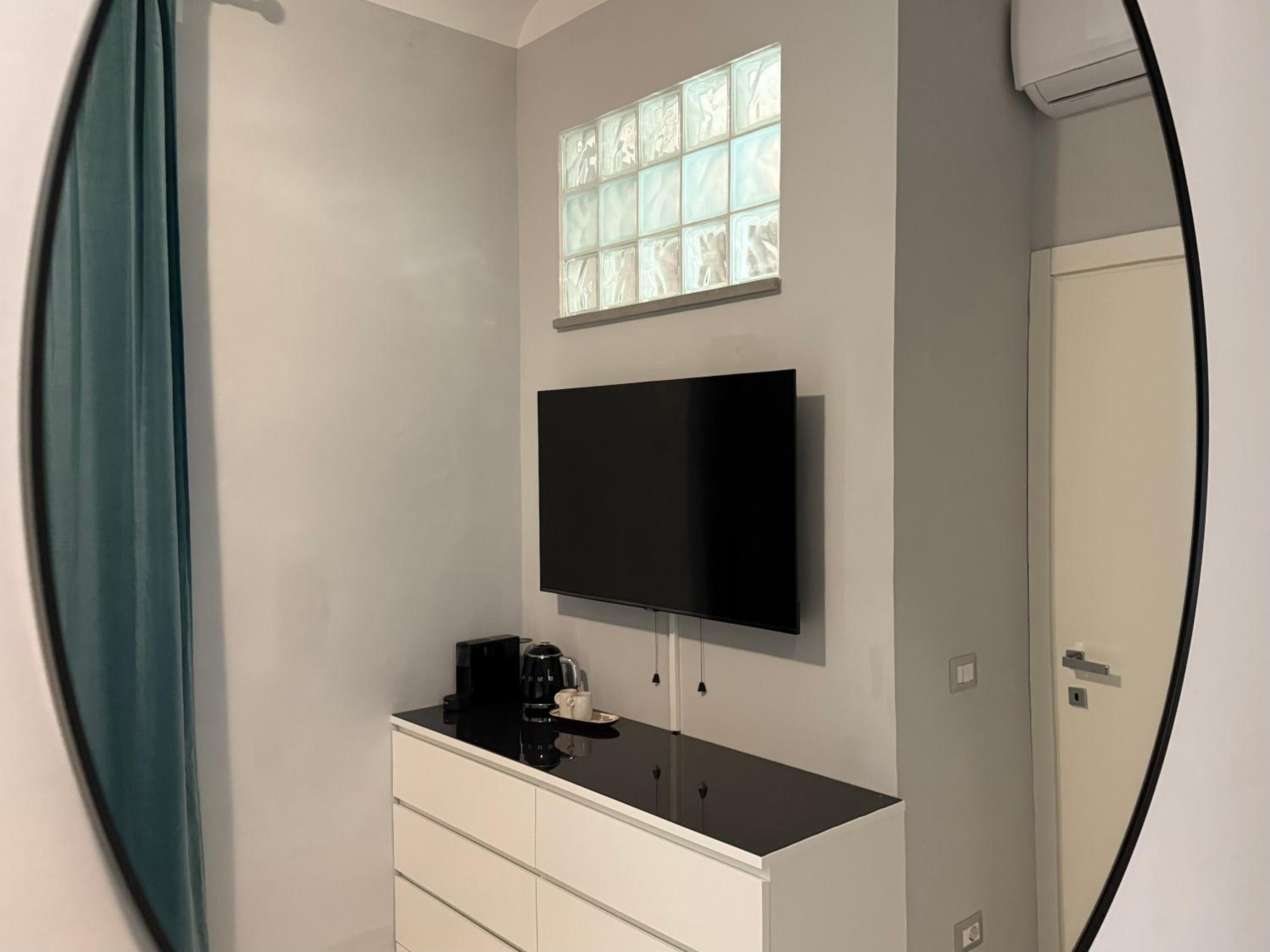 Double Room with Private Bathroom photo 1