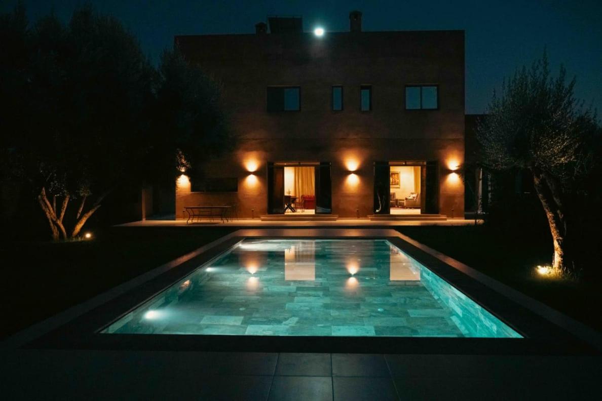 Villa photo 2
