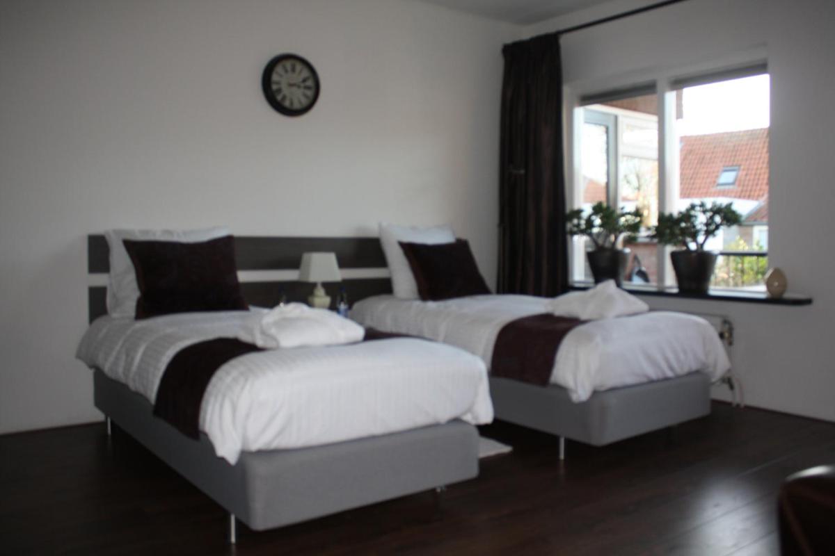Double Room with Balcony photo 3