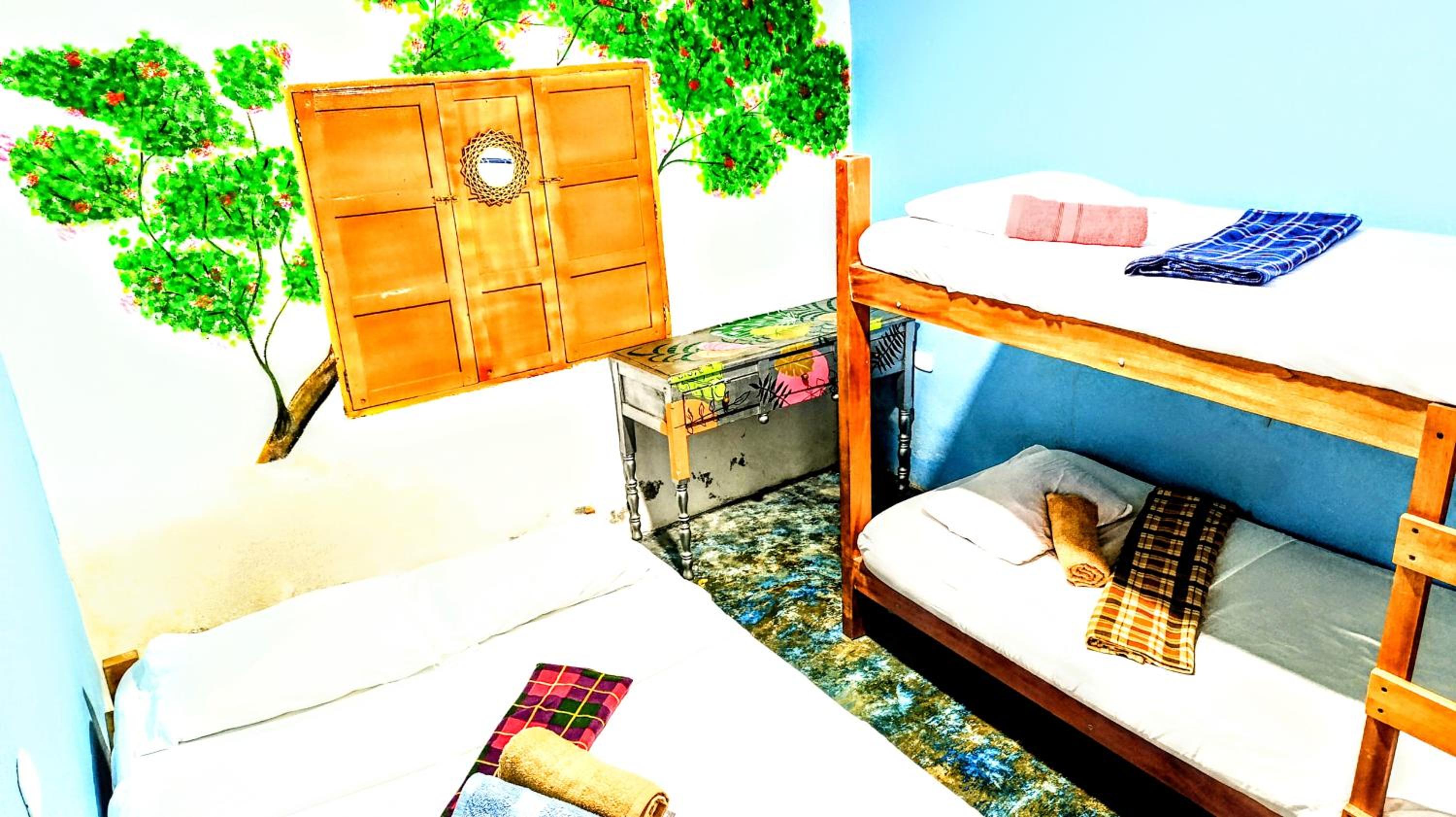 Economy Quadruple Room with Shared Bathroom photo 3