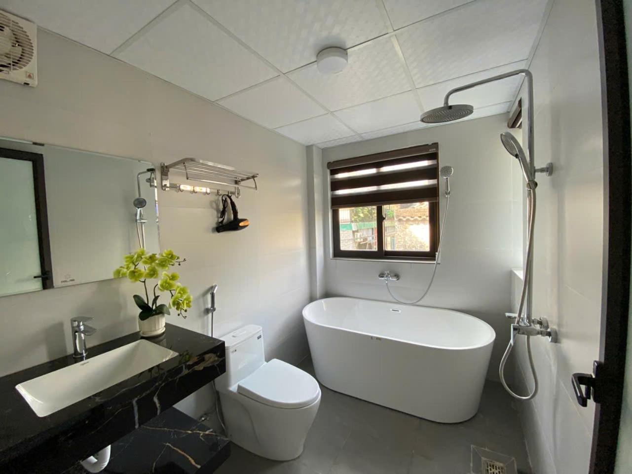 Triple Room with Pool View photo 1