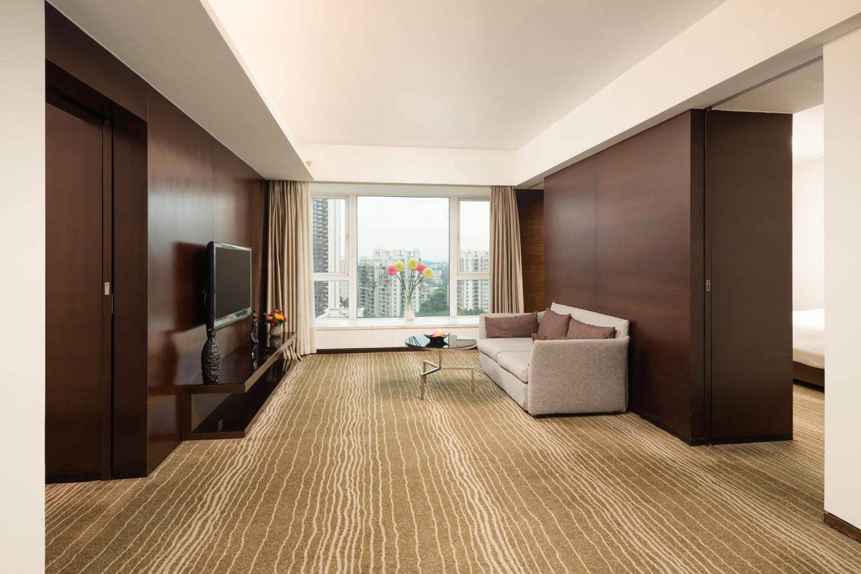 Two-Bedroom Suite - Photo 2