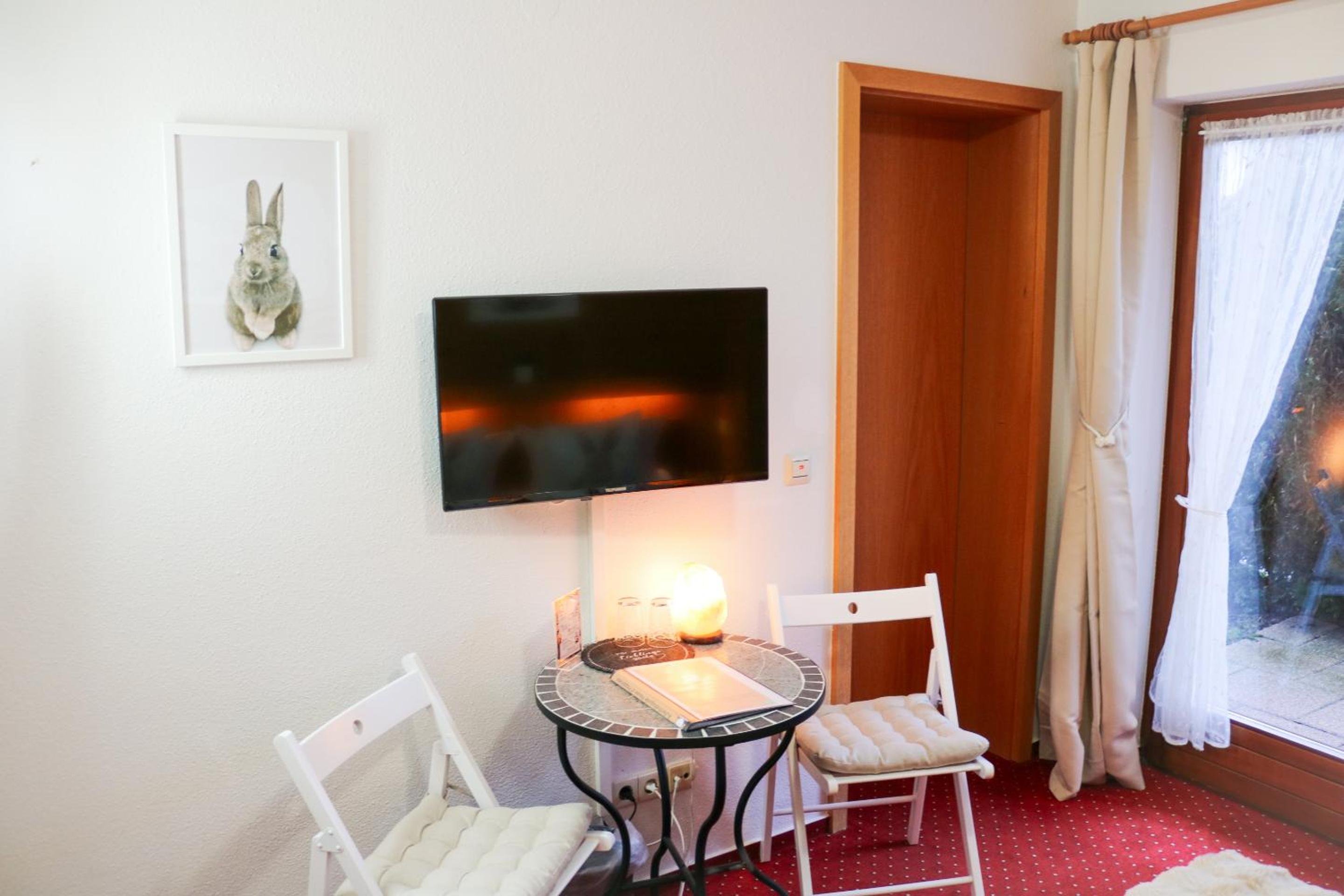 Budget Double Room photo 3
