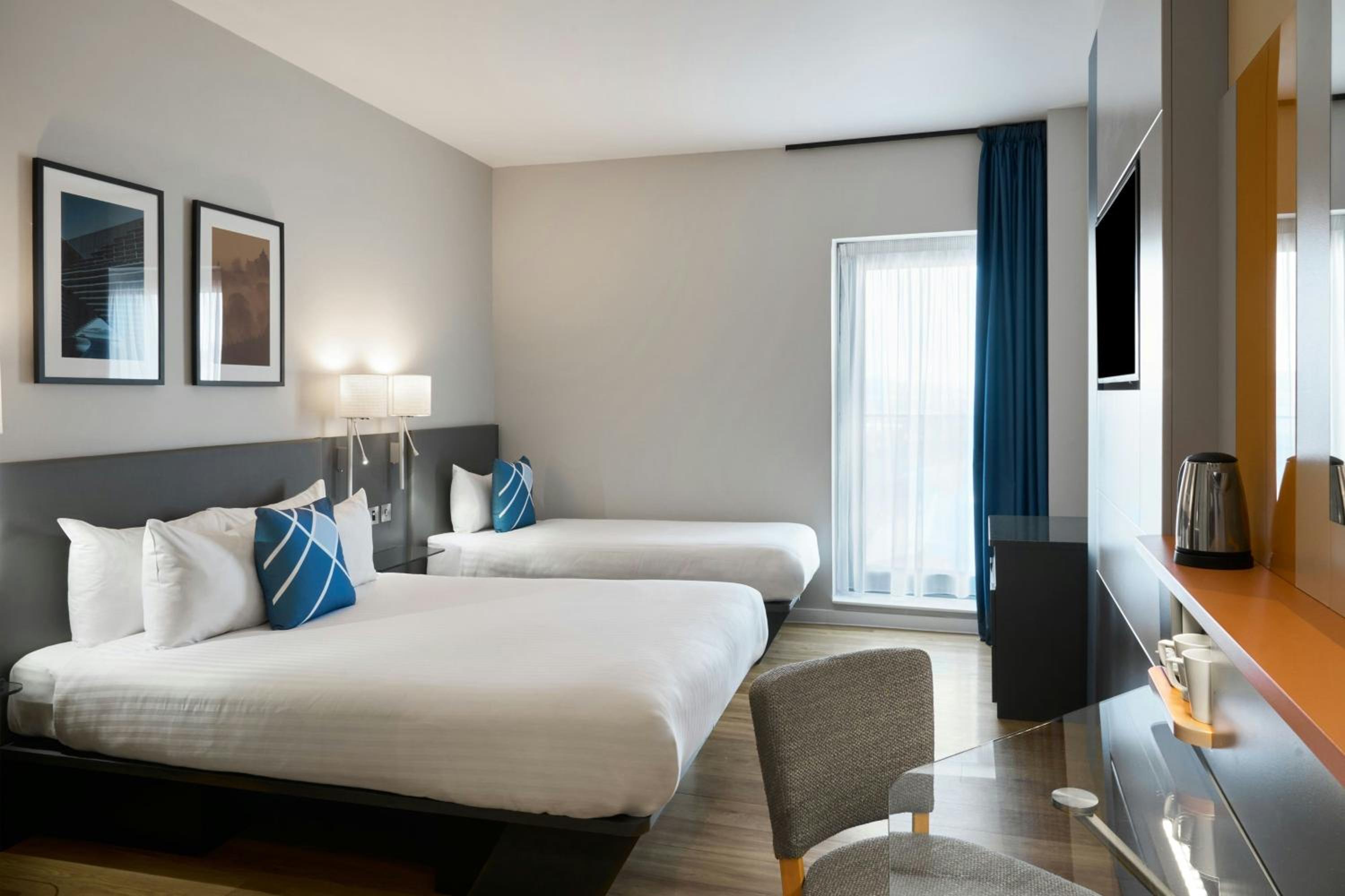 Triple Room with One Double Bed and One Twin Bed
