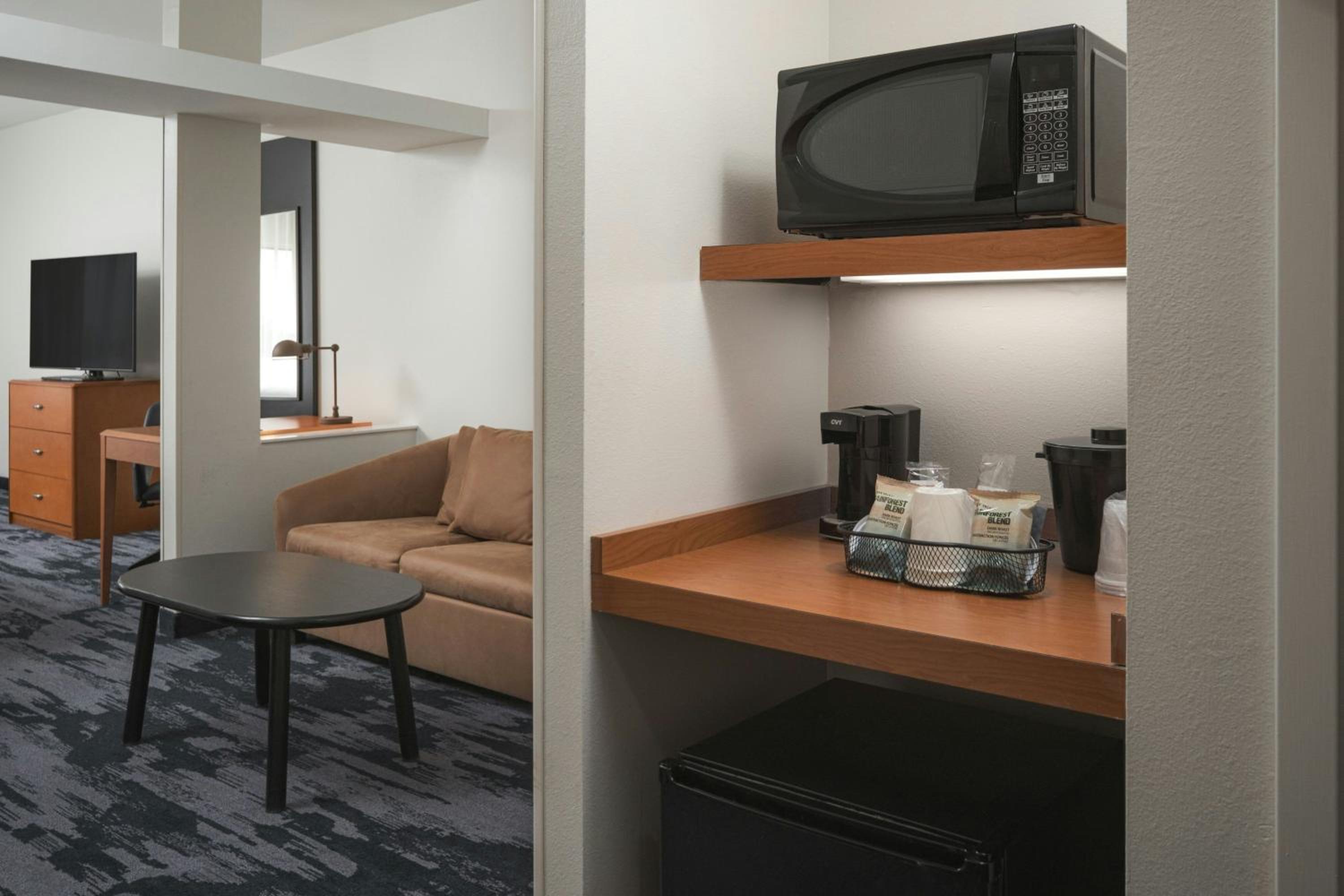 King Suite with Sofa Bed - Hearing Accessible - Photo 3