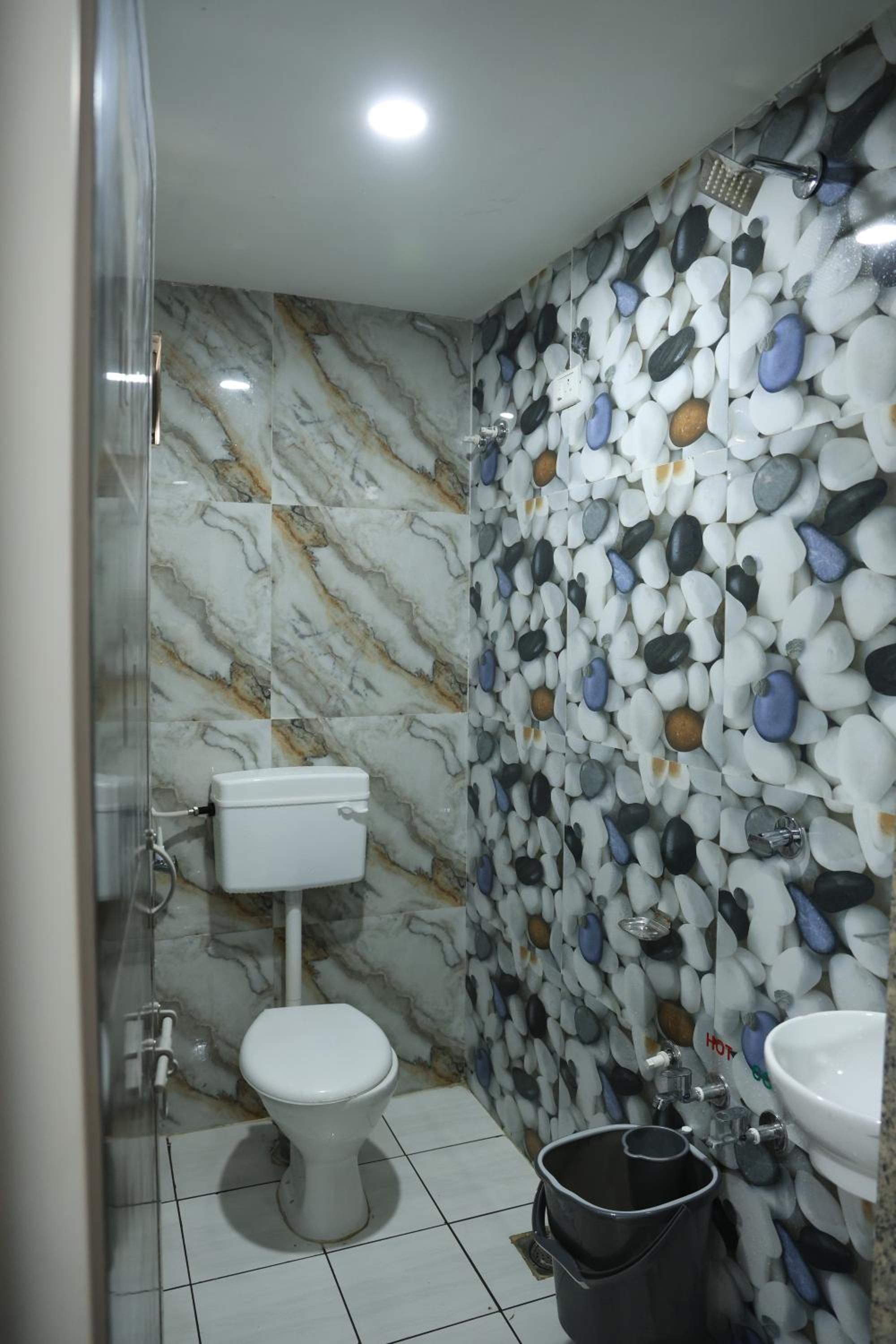 Standard Double Room with Fan photo 1