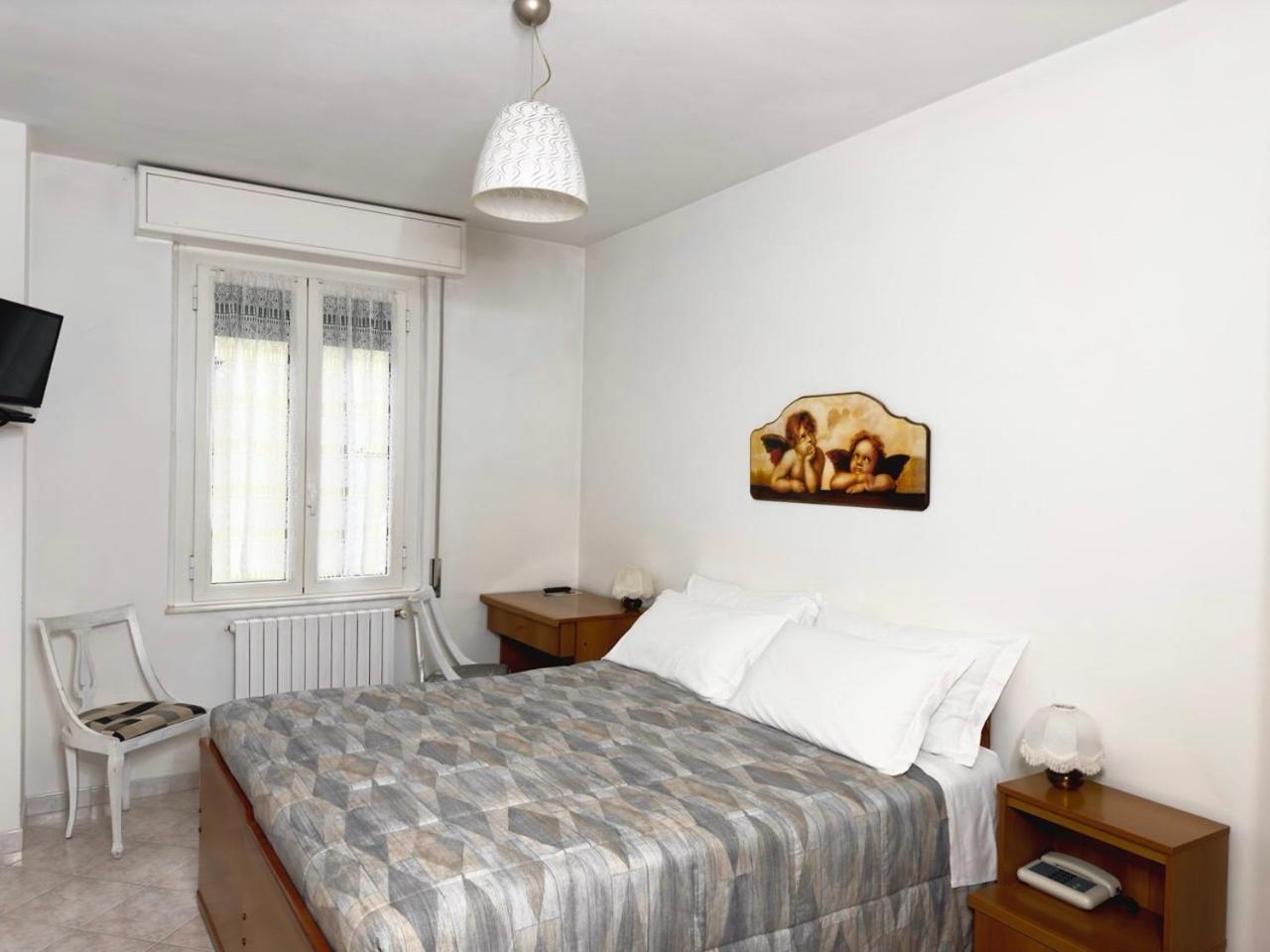 Double or Twin Room photo 1